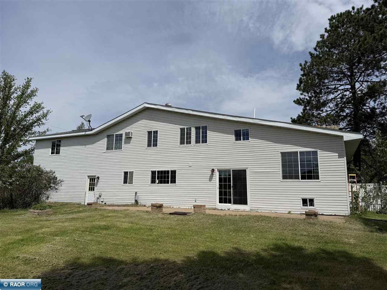9764 Zim Rd, Zim, MN 55746 Listing Photo  2