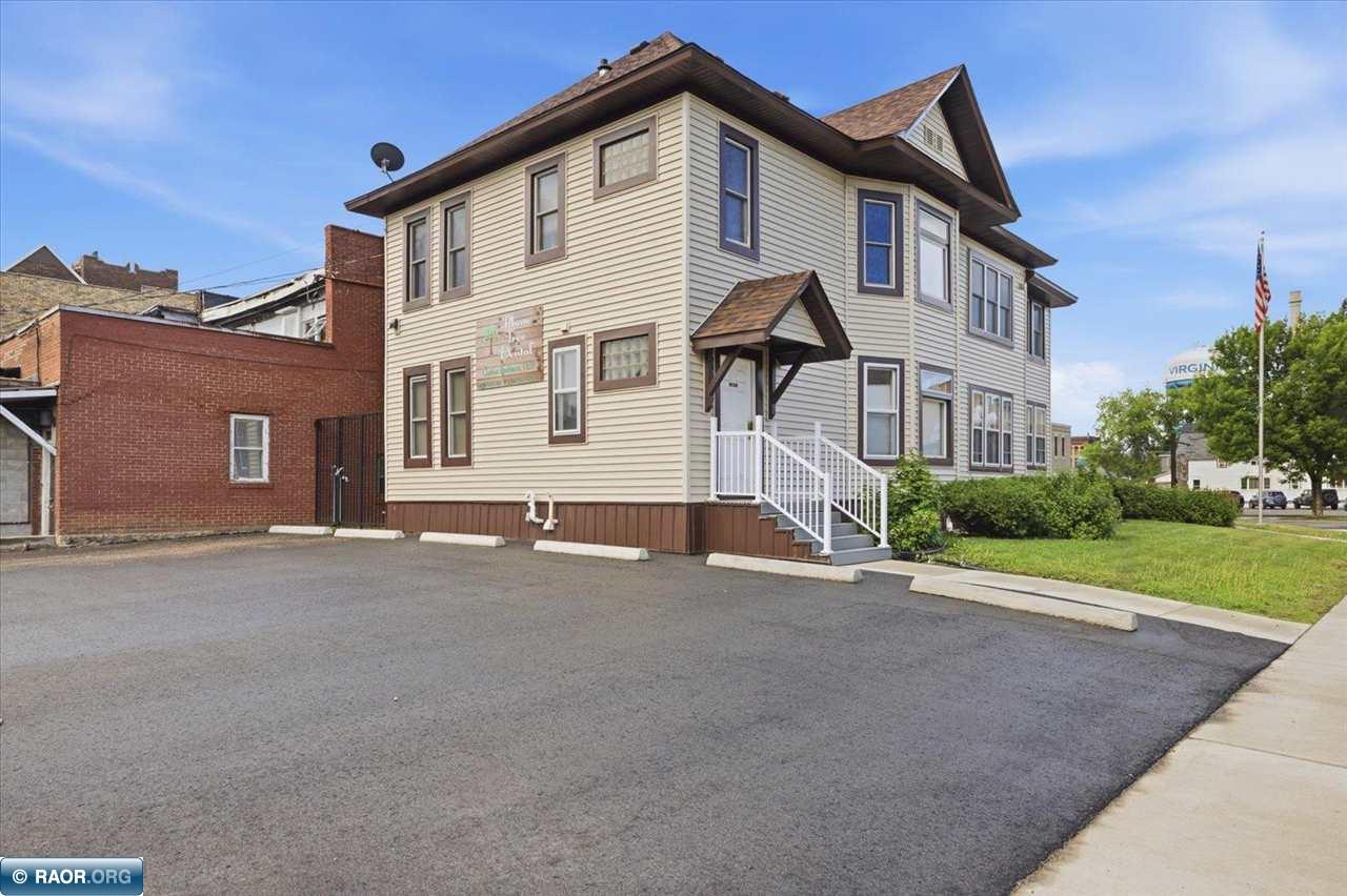 202 S 5th Ave S