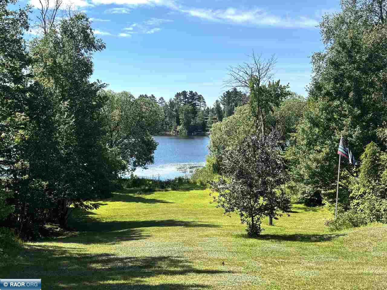 8128 Long Lake Rd