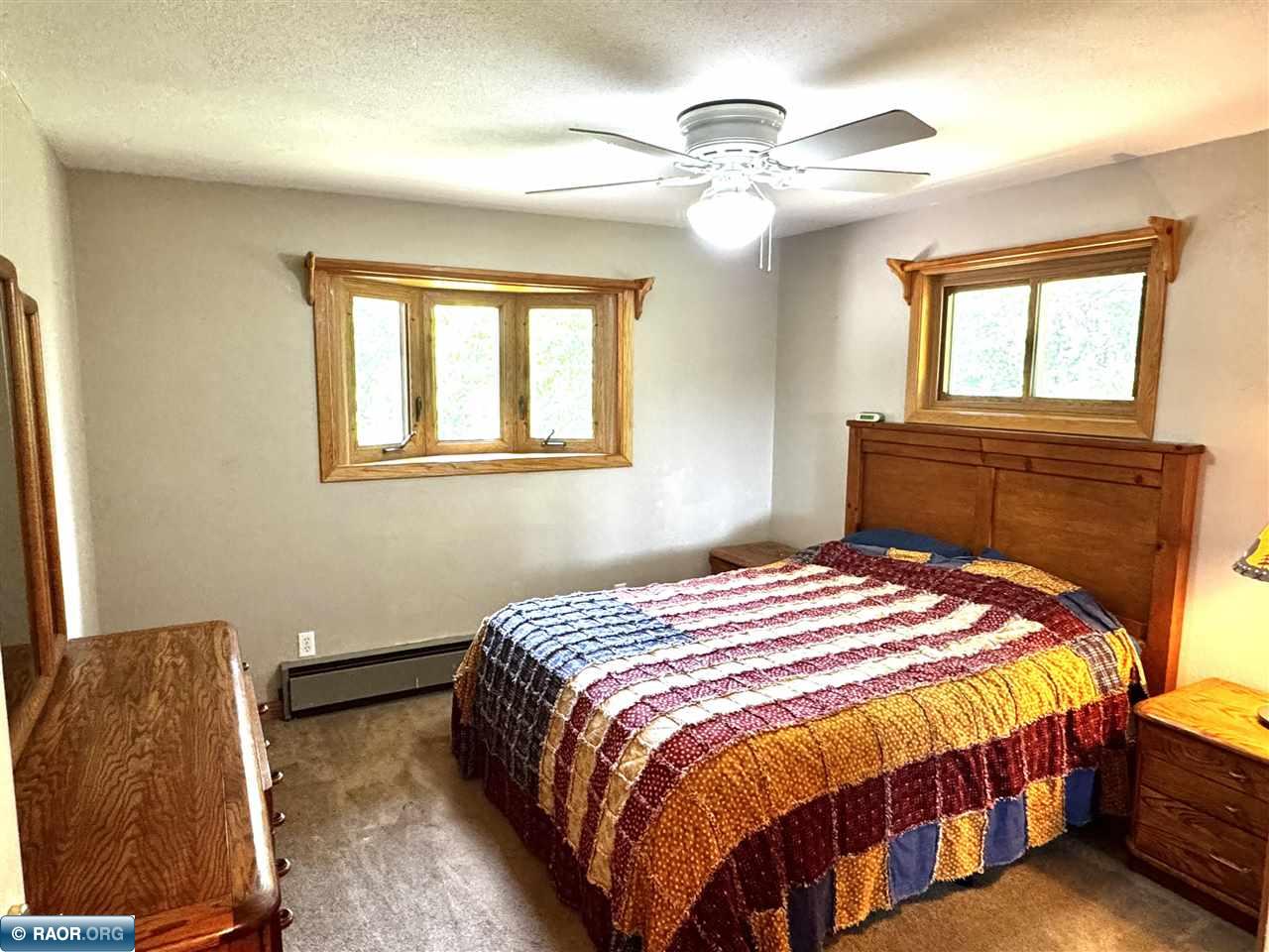 8128 Long Lake Rd