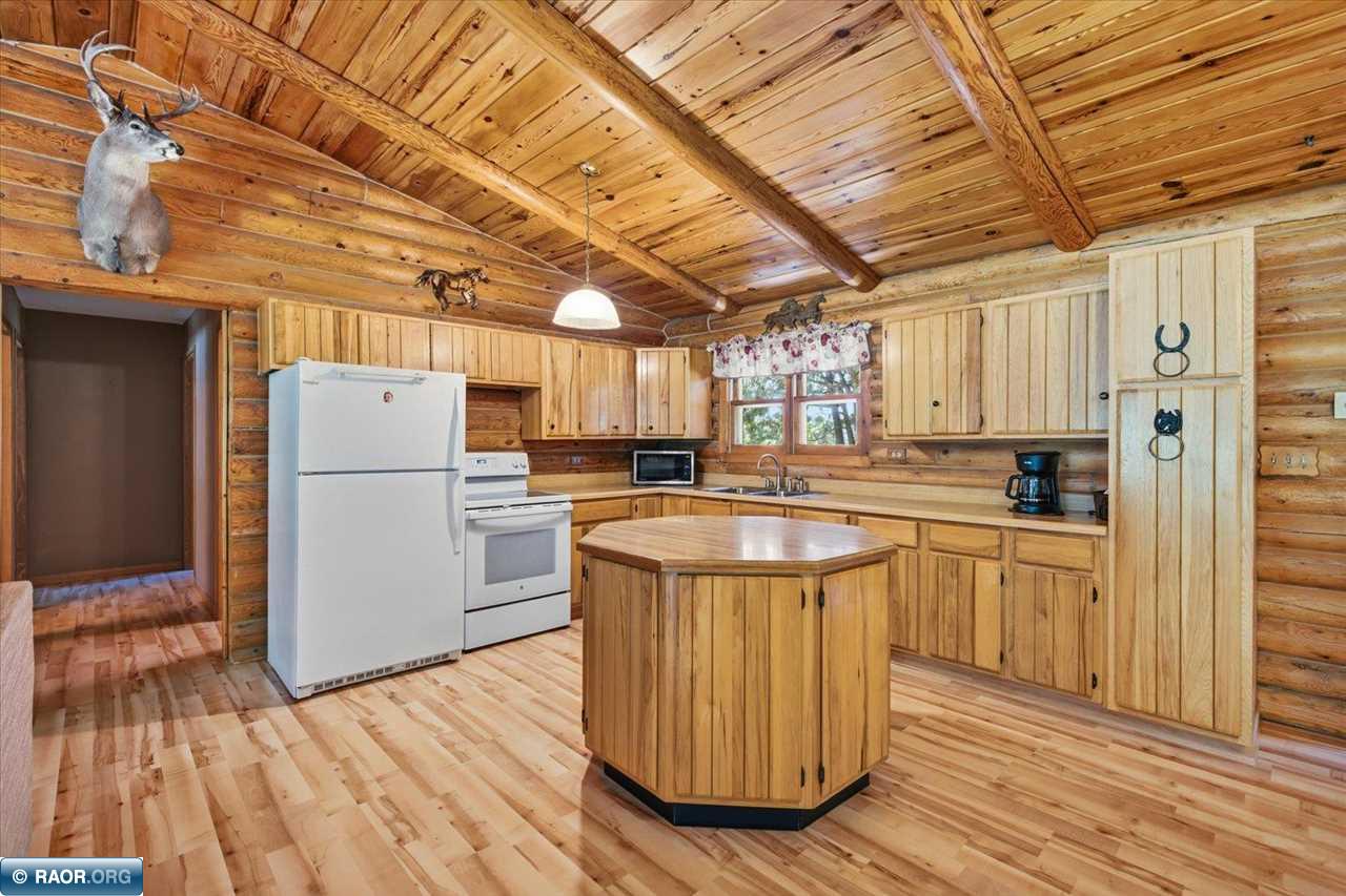 6256 Heritage Trail
