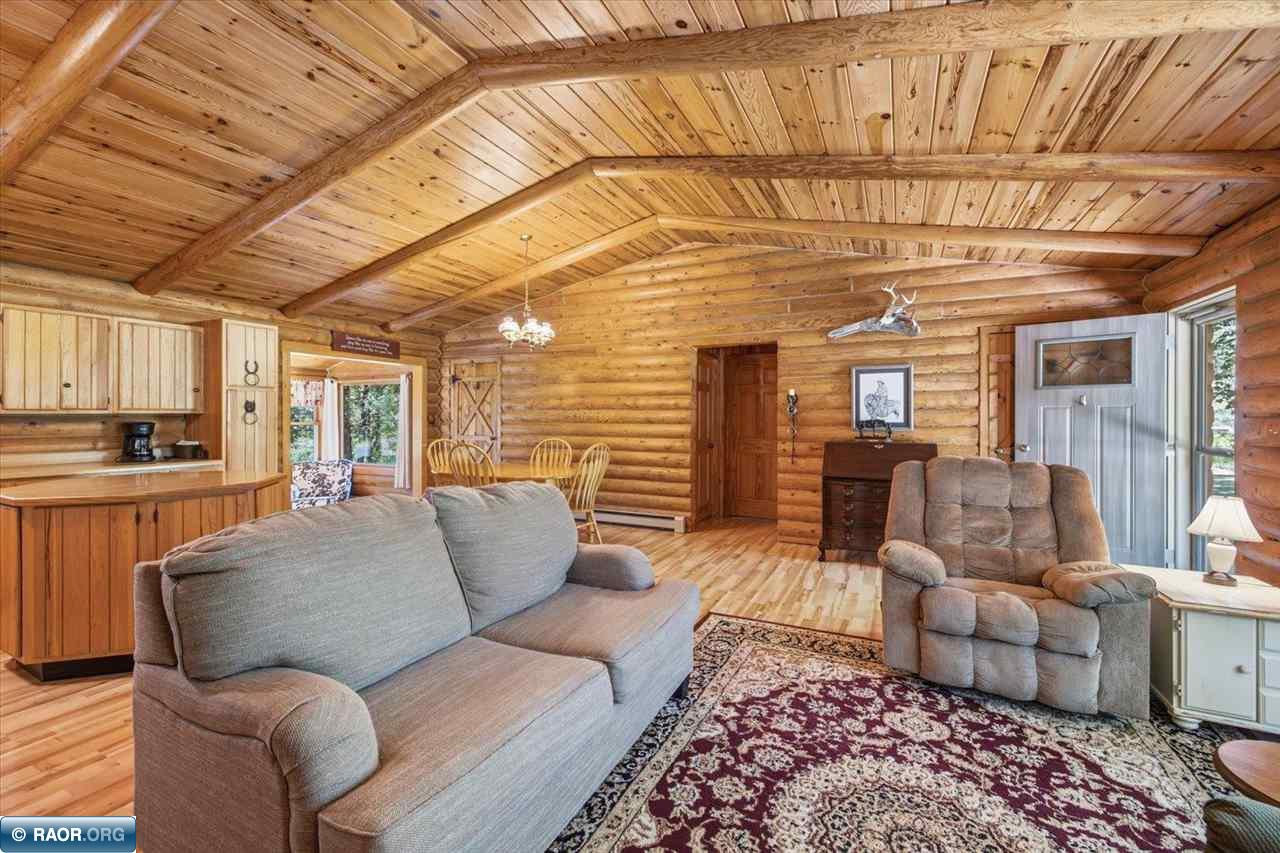 6256 Heritage Trail