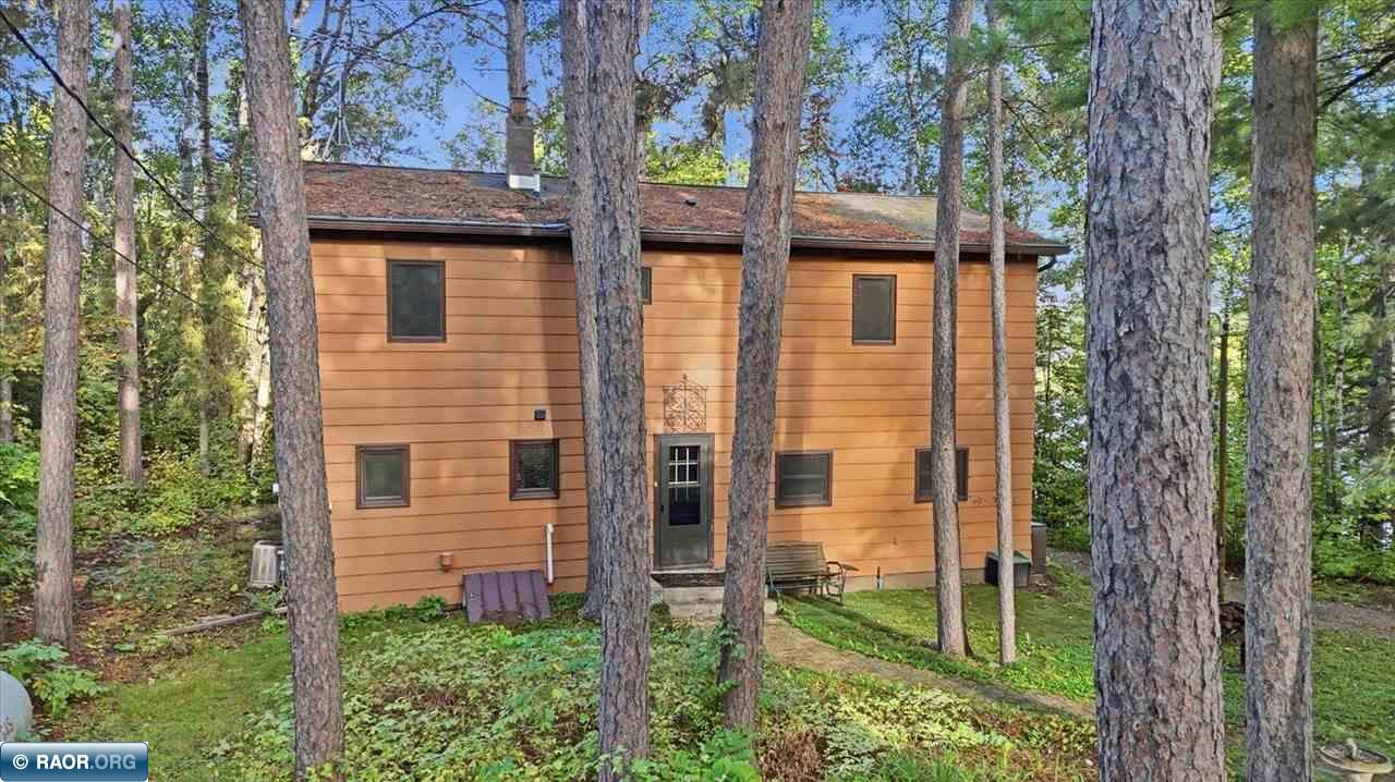 4015 Long Lake Shores Rd