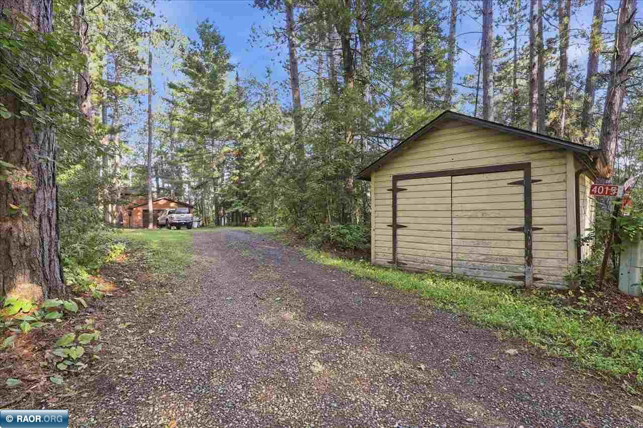 4015 Long Lake Shores Rd