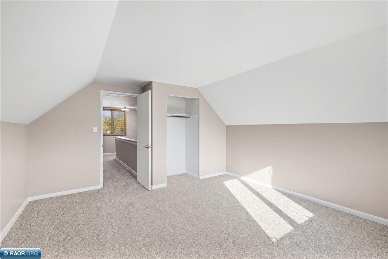 205 Hampshire Dr