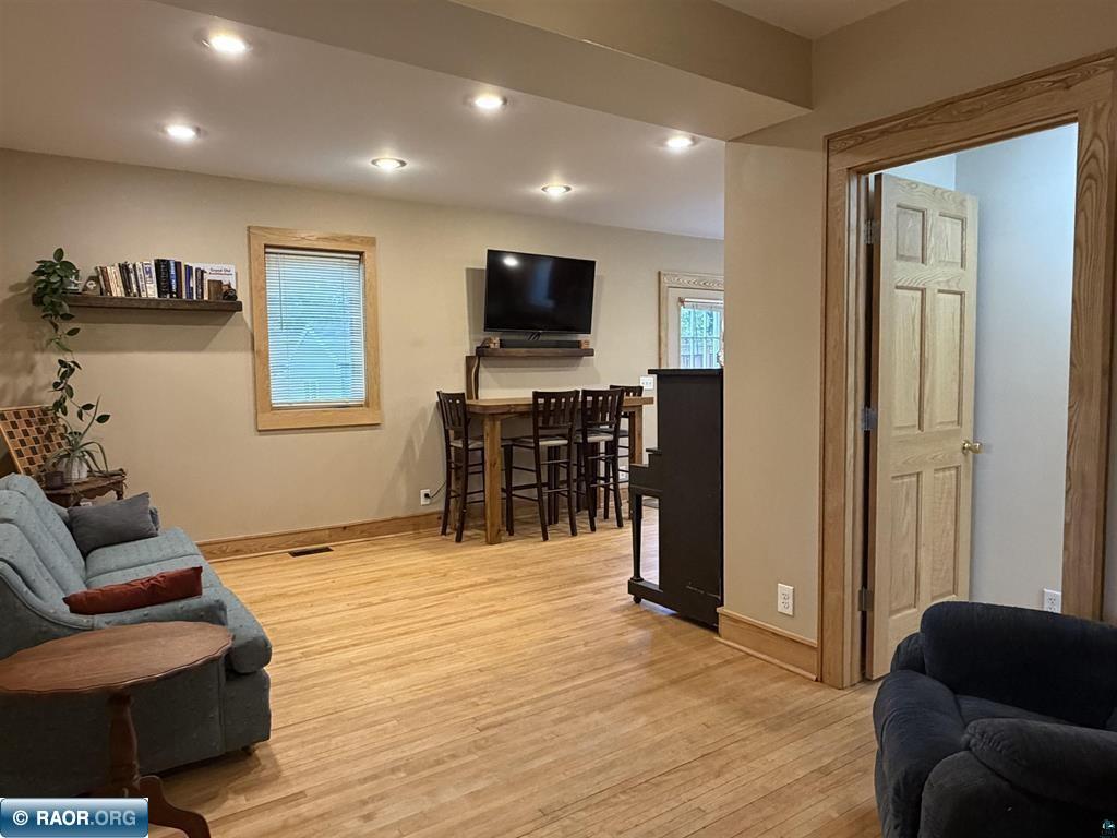 3105 W 3rd St, Duluth, MN 55806 Listing Photo  11