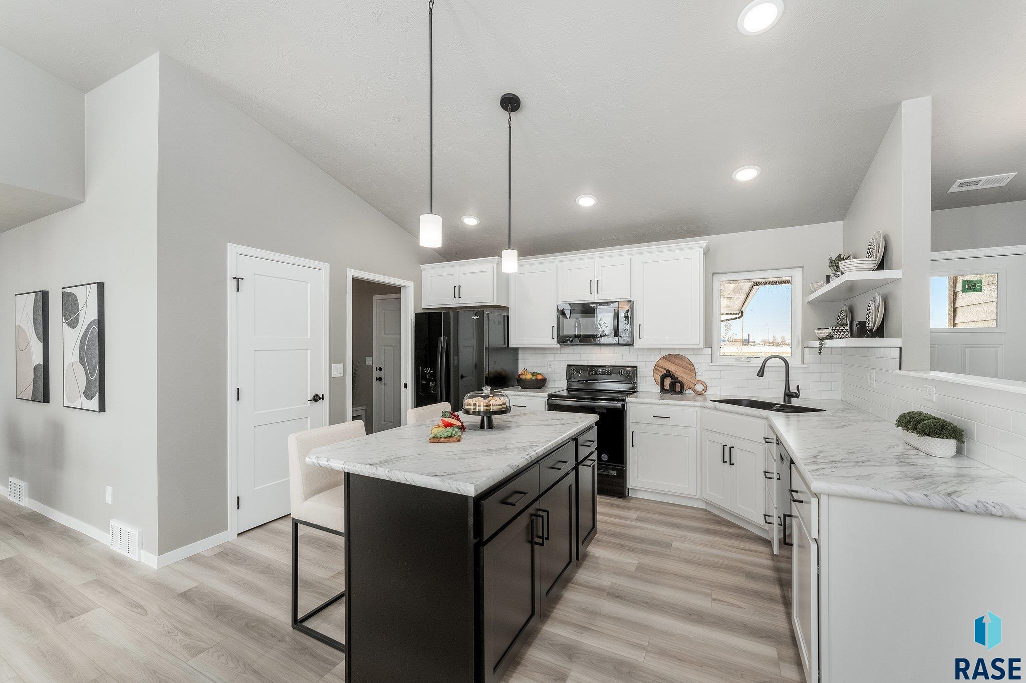 1235 WAYNE Pl, Tea