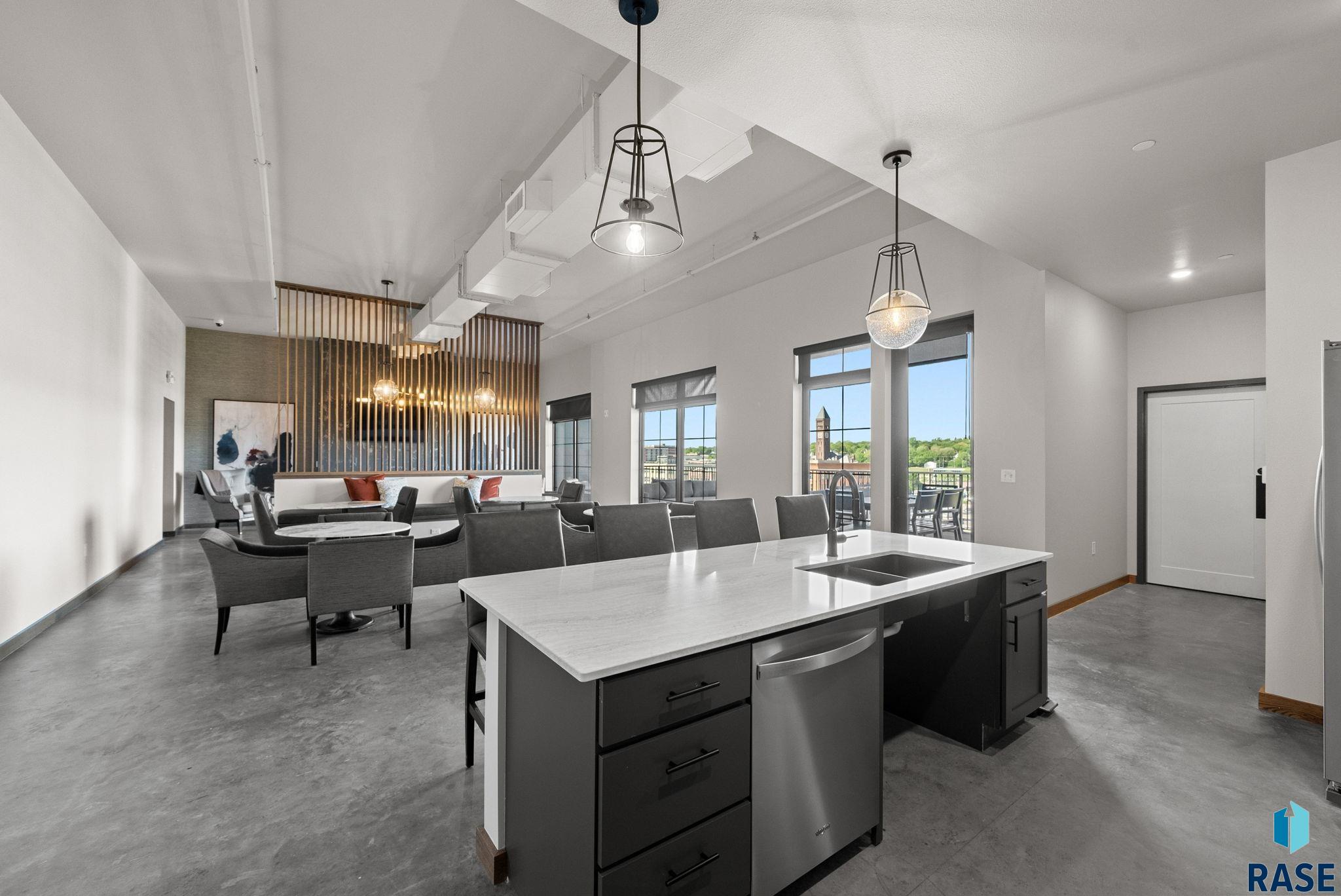 151 4th Pl, Sioux Falls