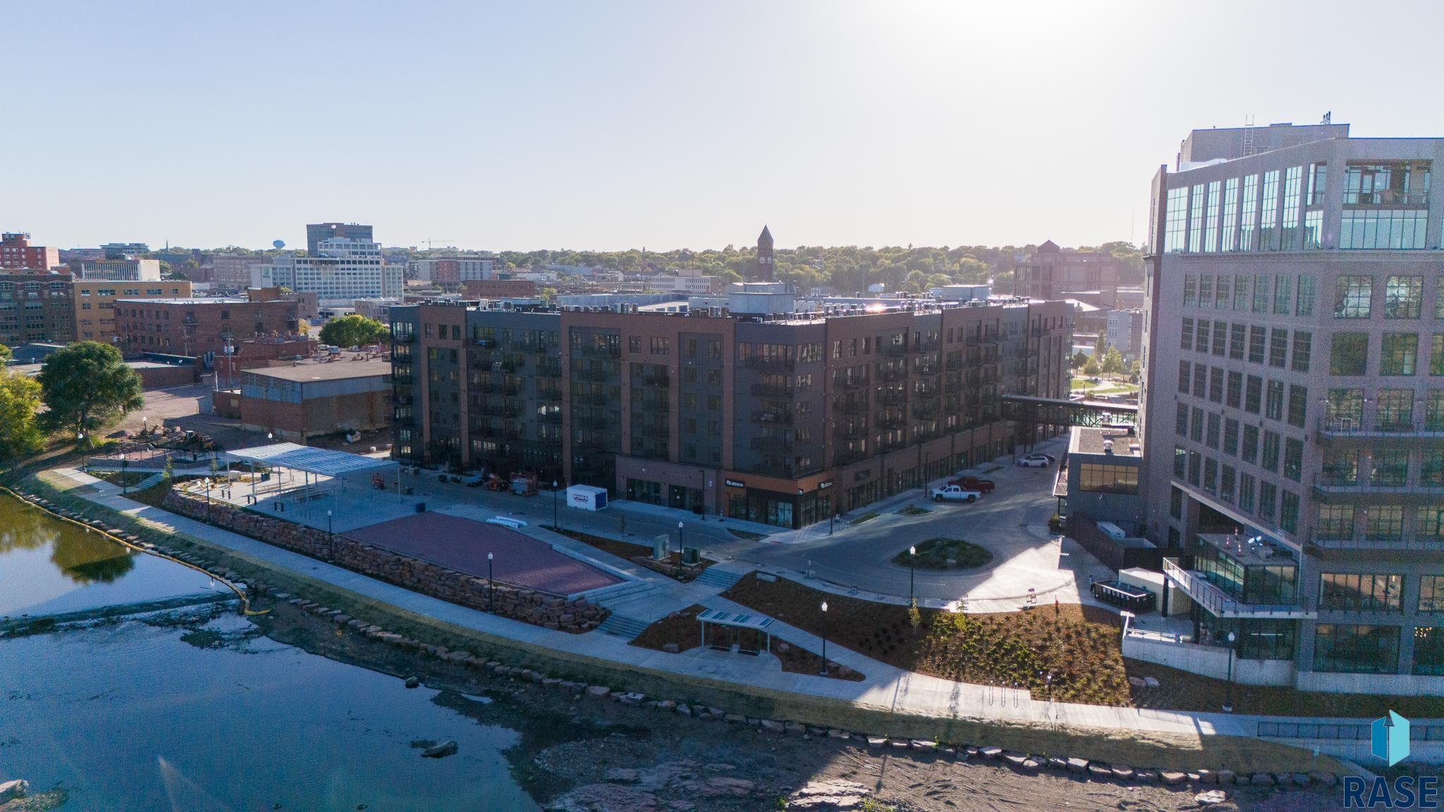 151 4th Pl, Sioux Falls