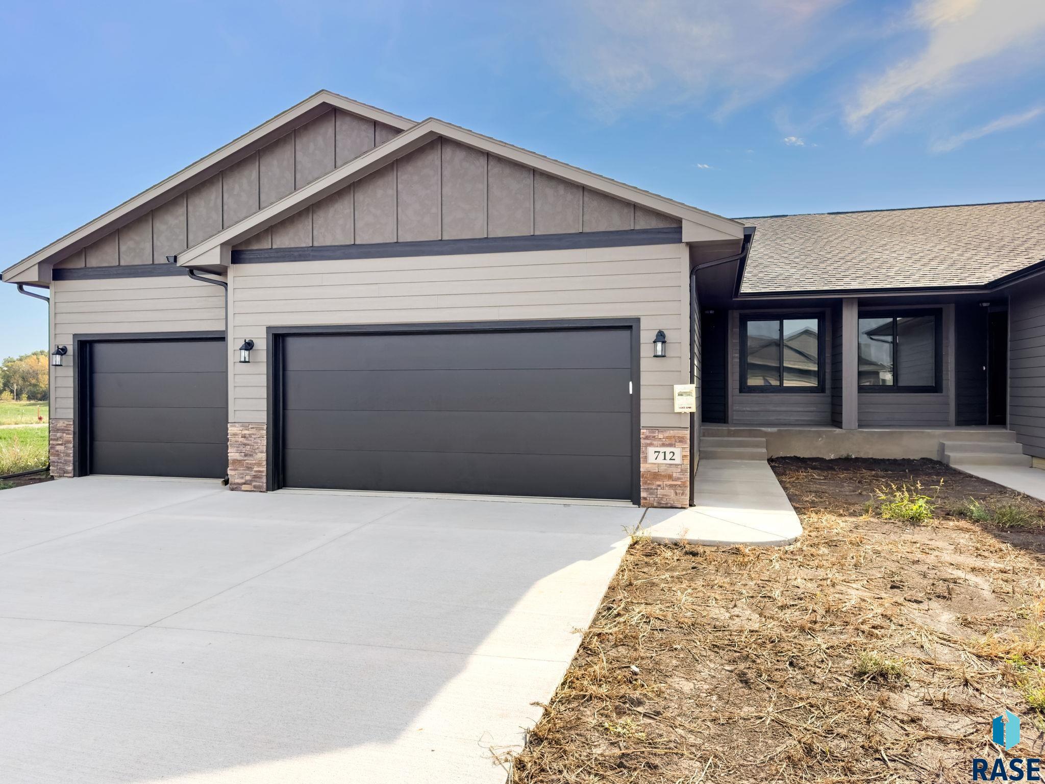712 Independent St, Lennox