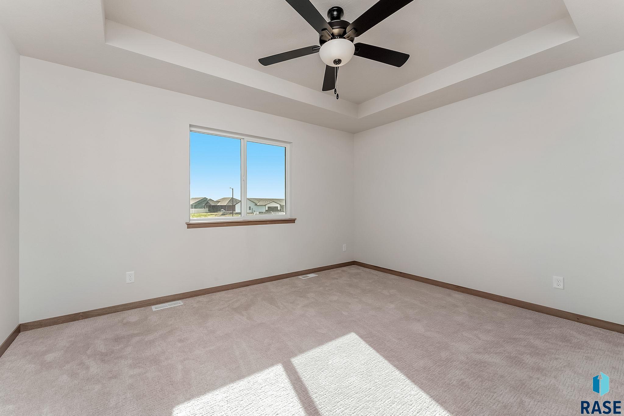 712 Independent St, Lennox