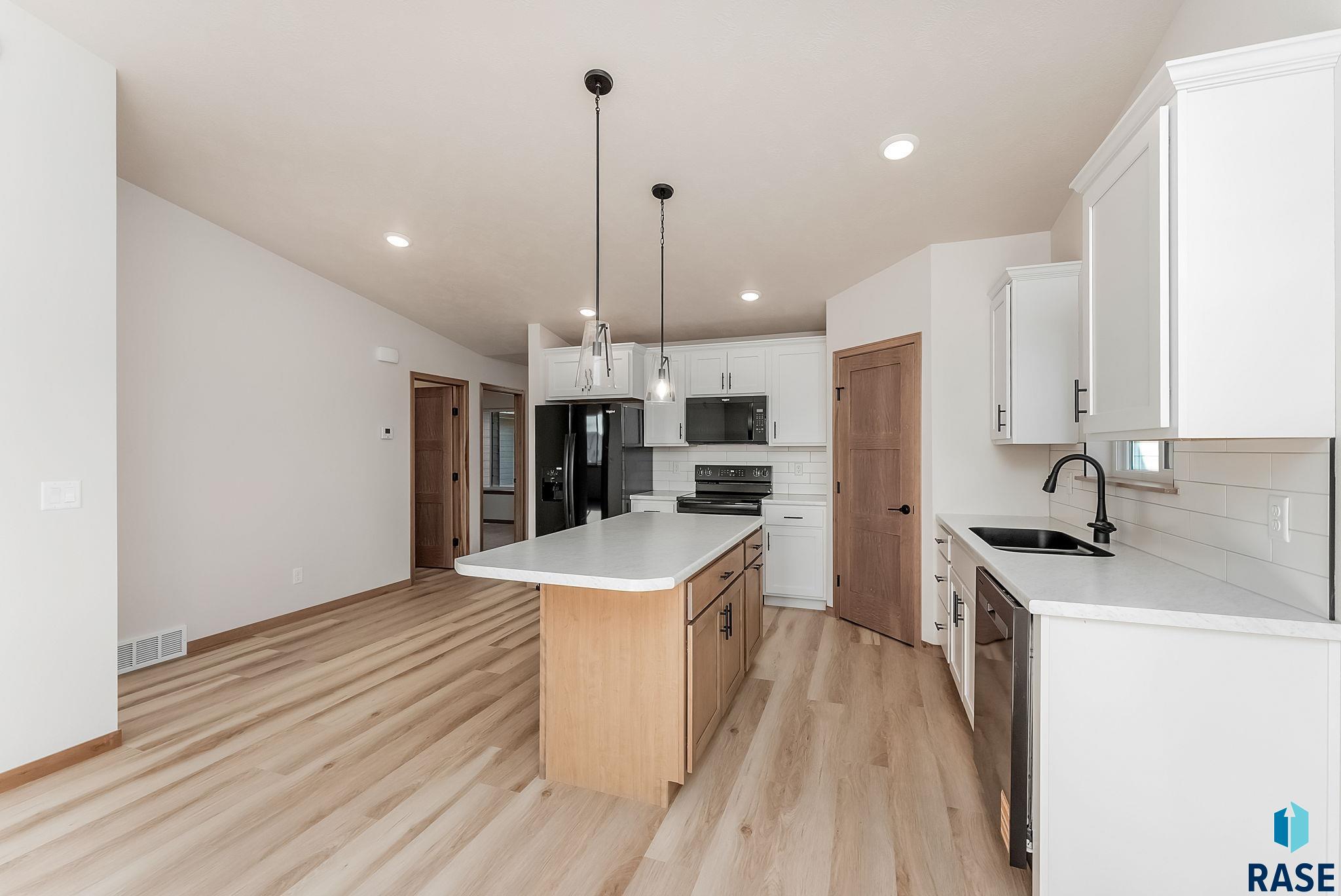 712 Independent St, Lennox