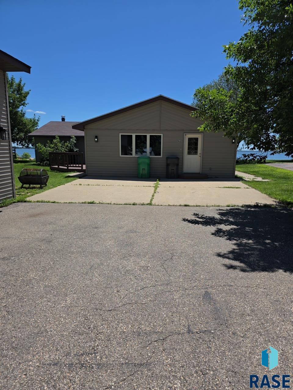 162 NW Lake Dr, Lake Norden