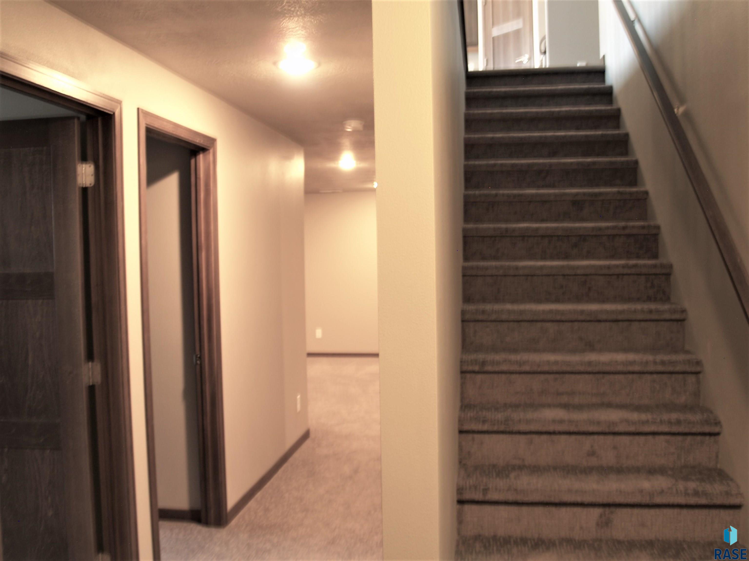 308 Countryside Ave, Lennox