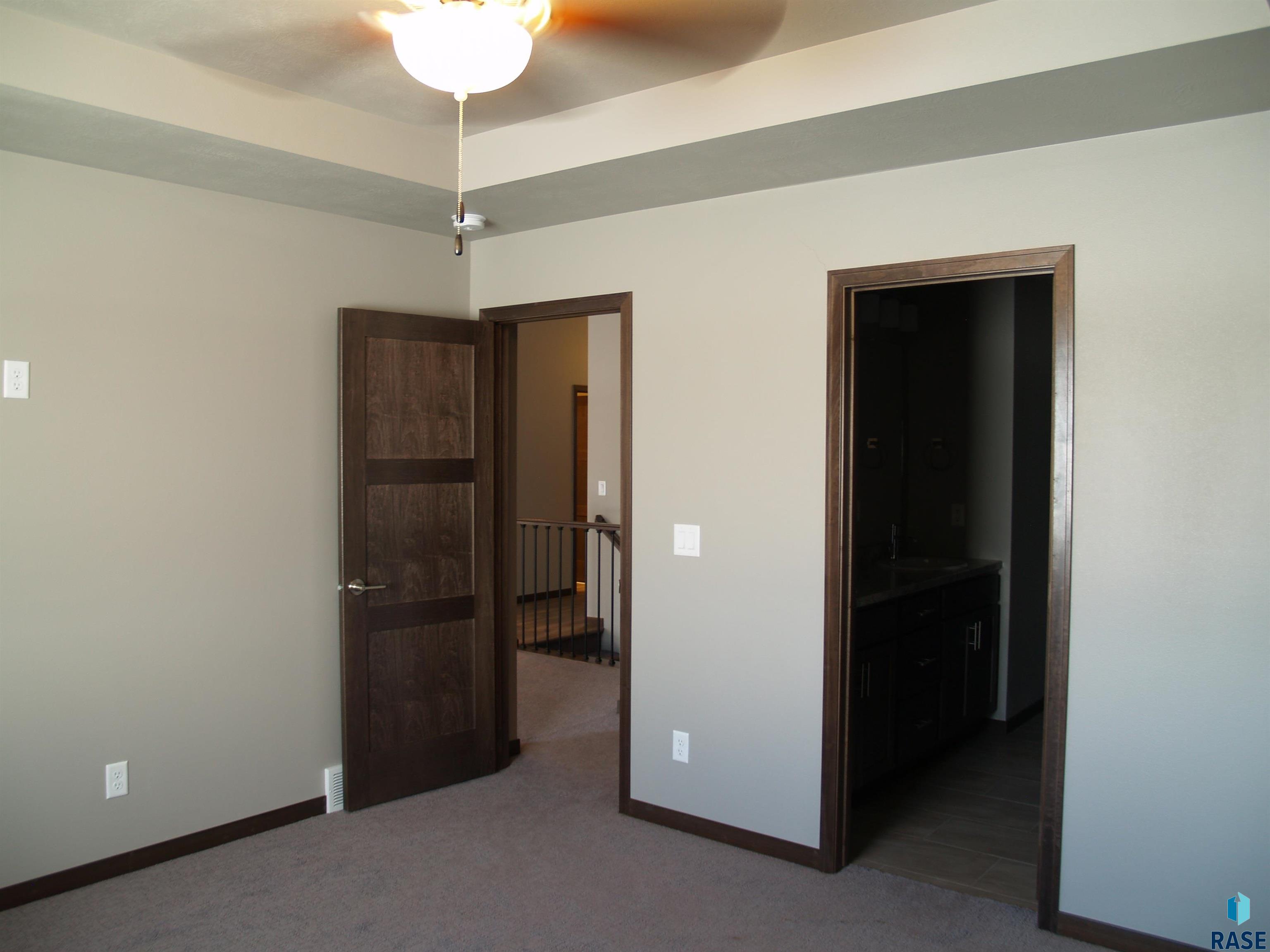 308 Countryside Ave, Lennox