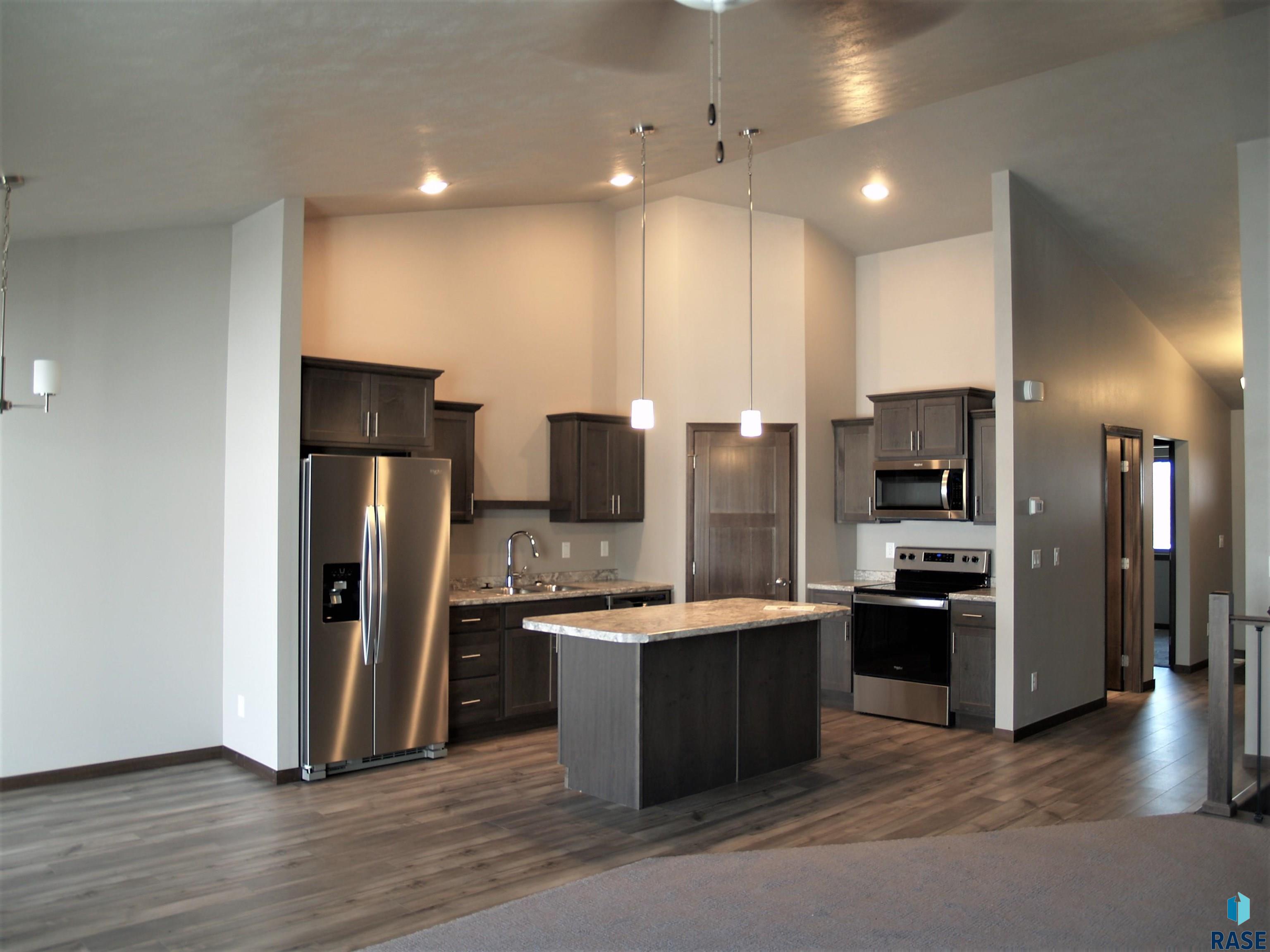 308 Countryside Ave, Lennox