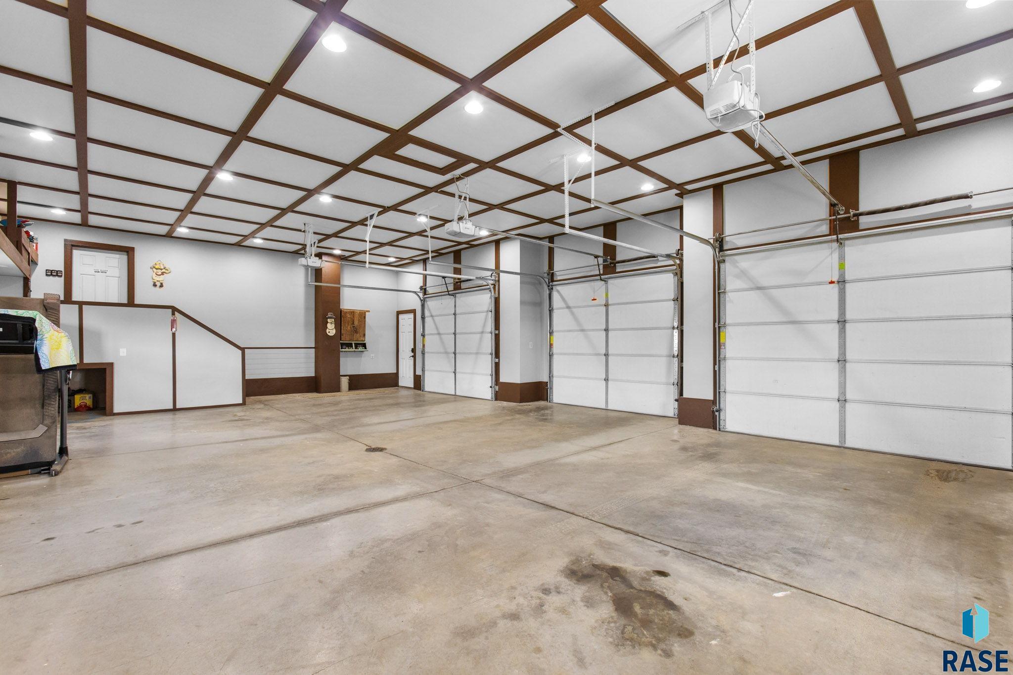 44453 262nd St, Canistota