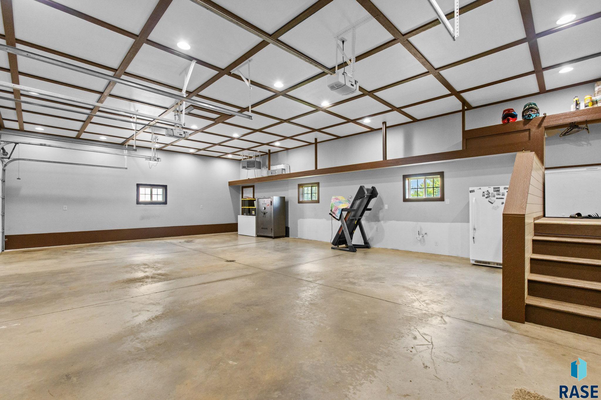 44453 262nd St, Canistota