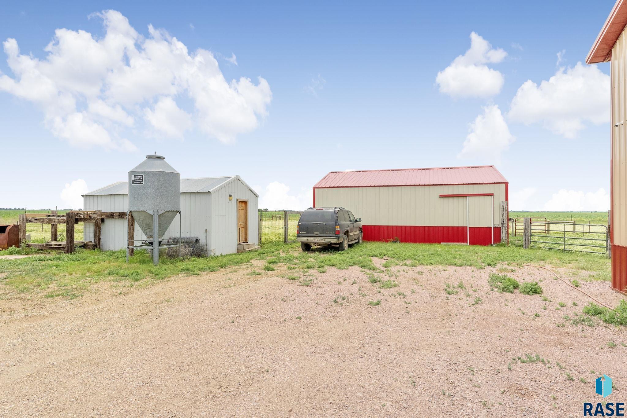 44453 262nd St, Canistota