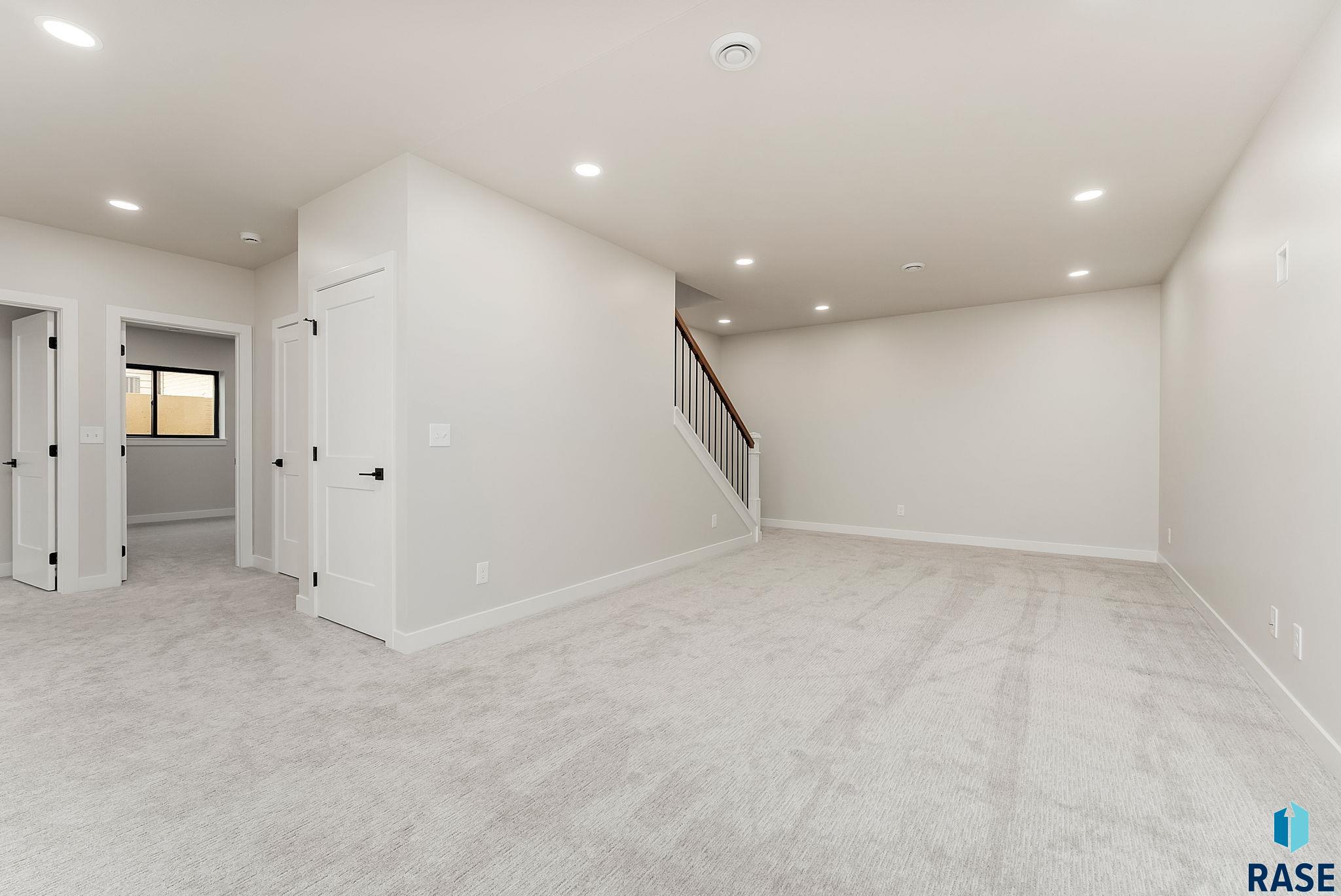 1524 Marlowe Ave, Sioux Falls