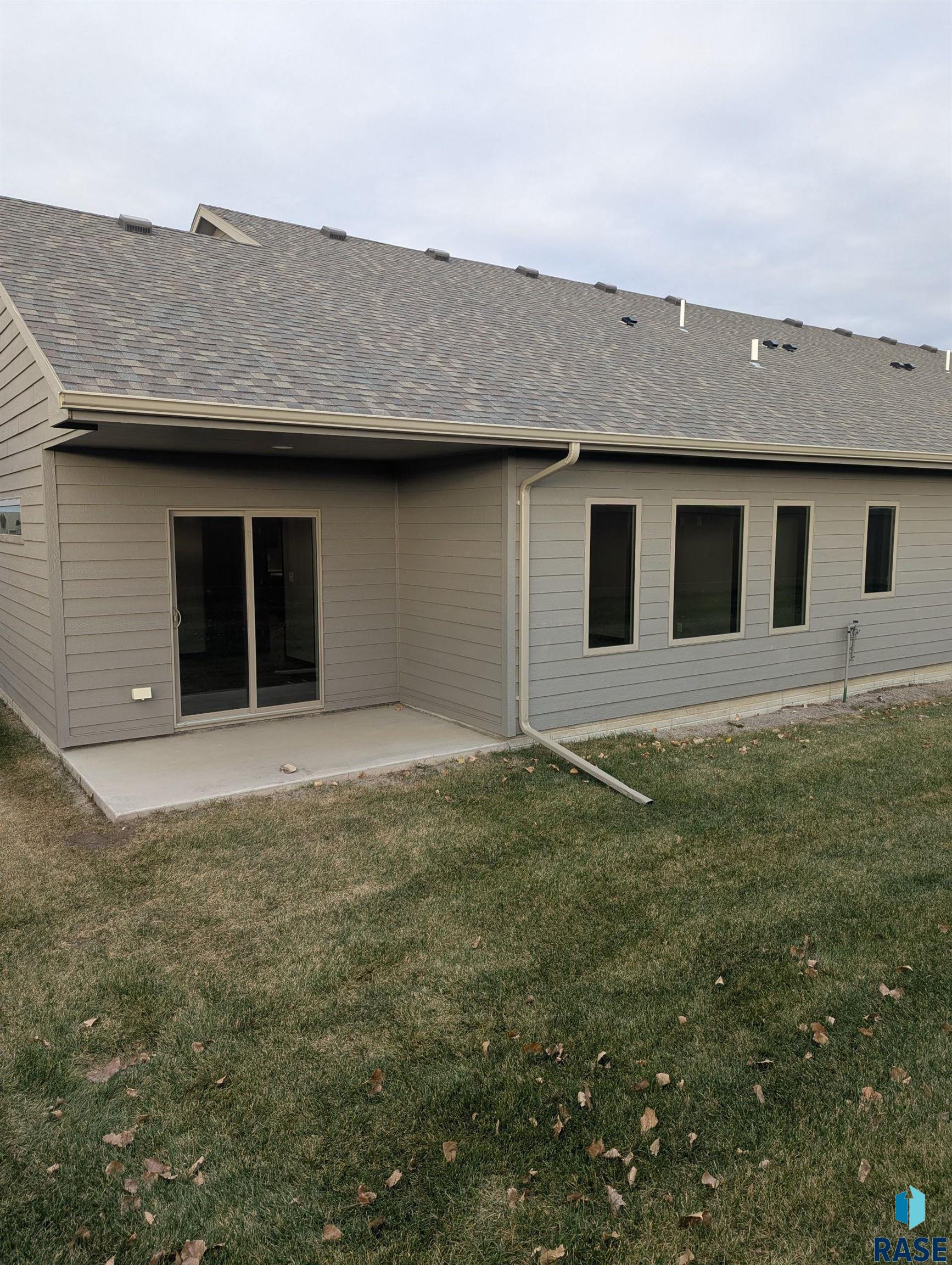 7509 Flowerfield Pl, Sioux Falls