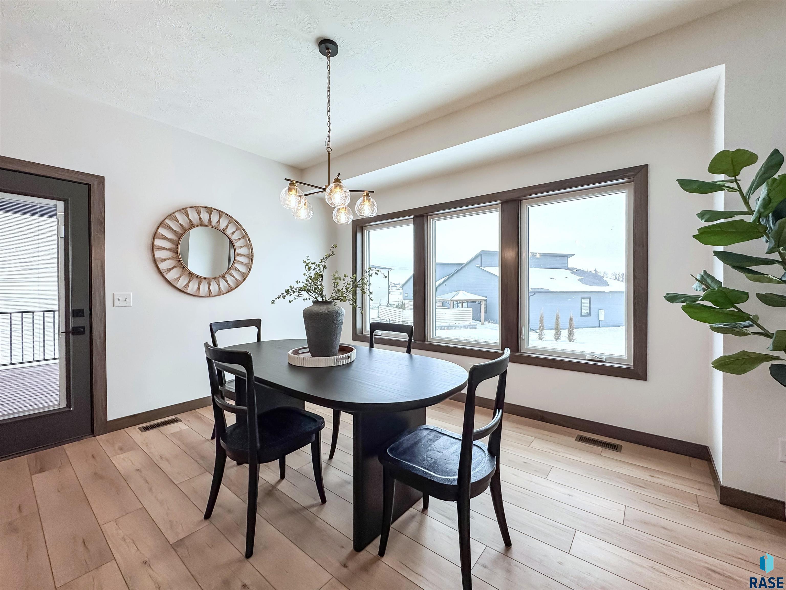 8320 E Sheridan Cir Circle