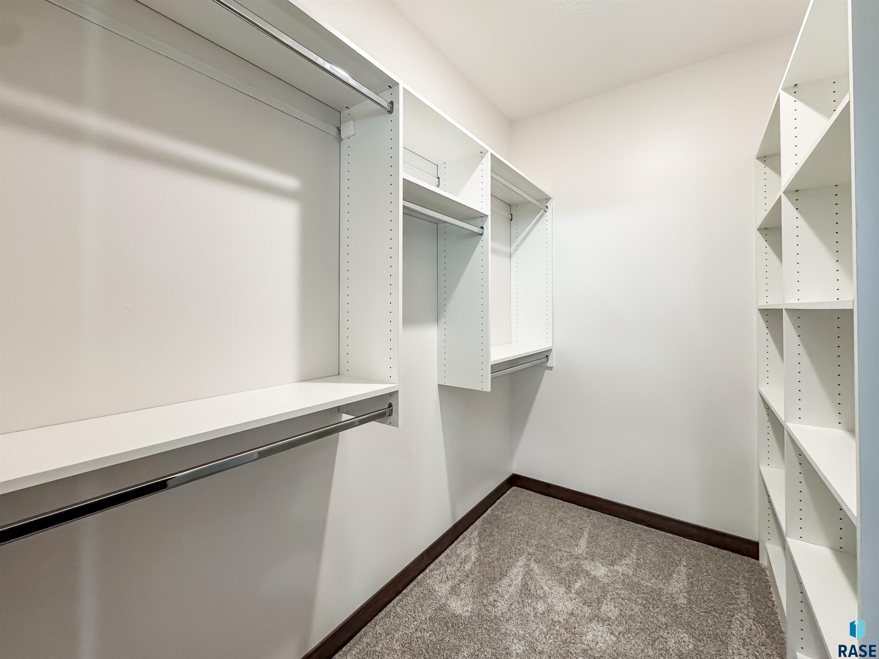 8320 E Sheridan Cir Circle