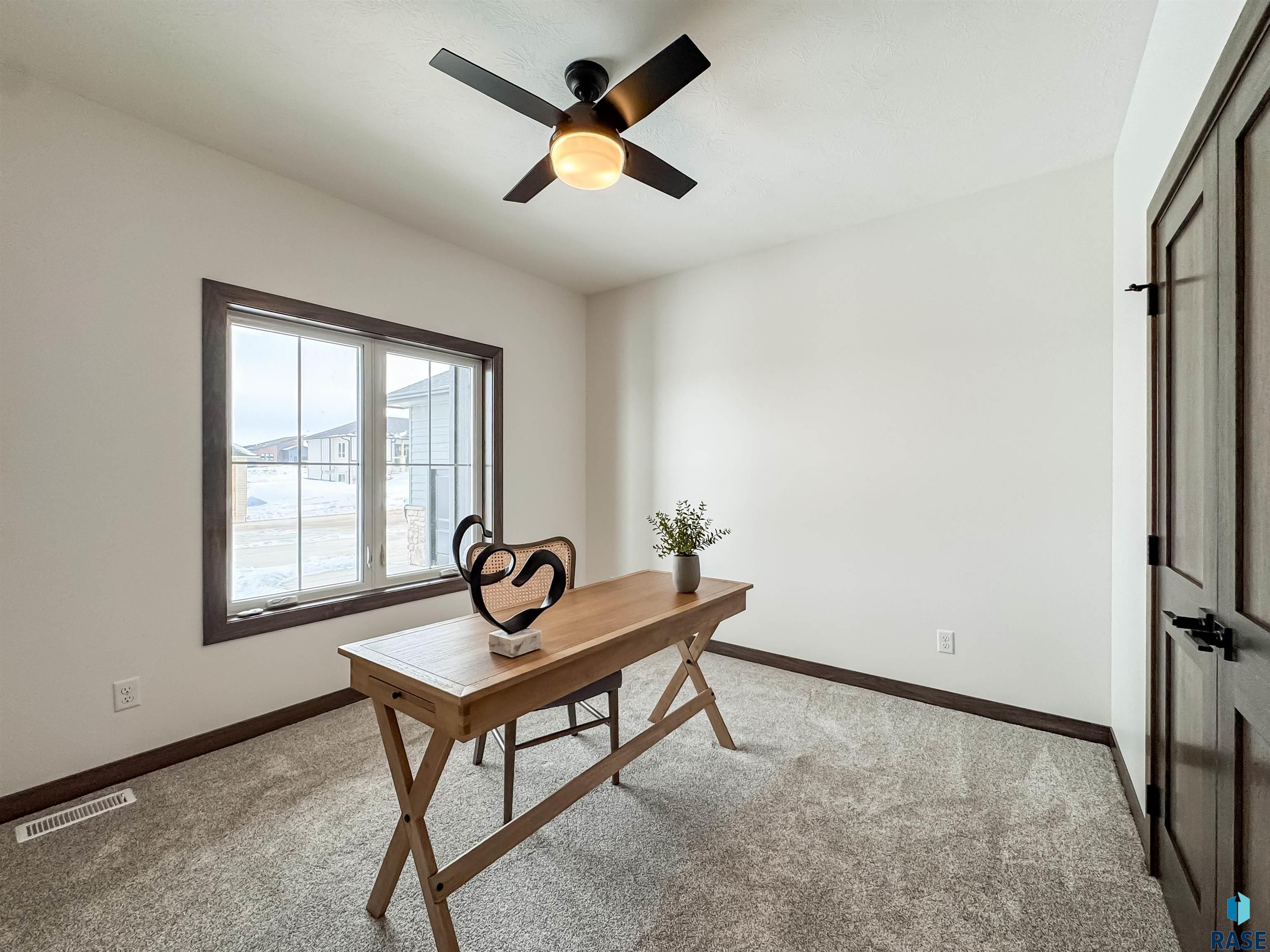 8320 E Sheridan Cir Circle