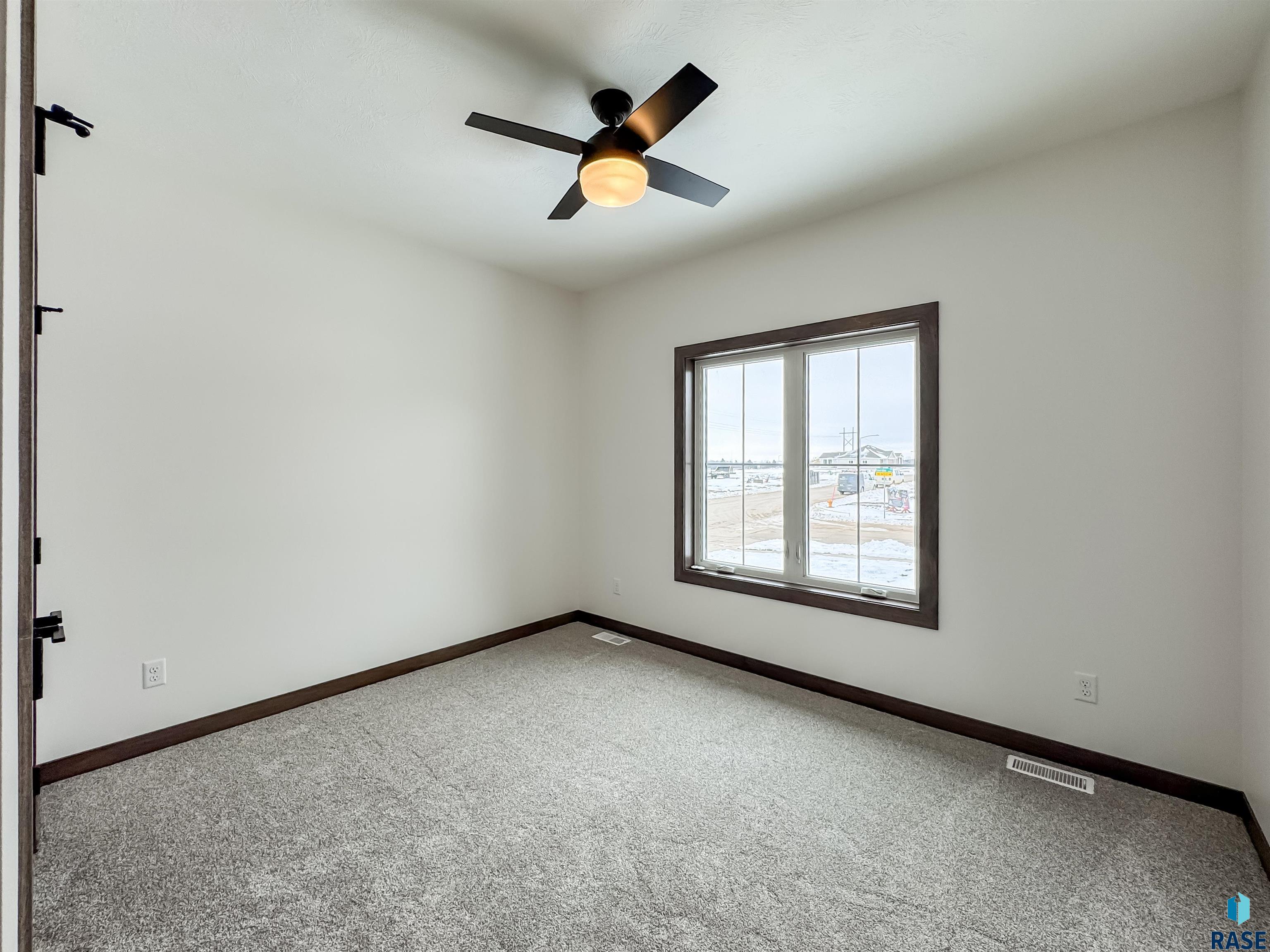 8320 E Sheridan Cir Circle