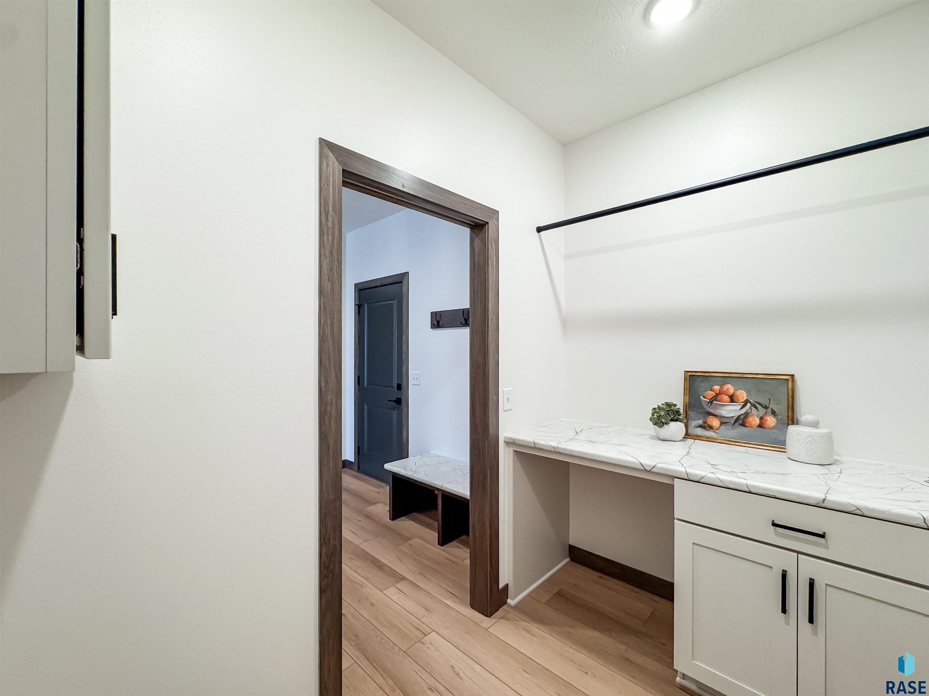 8320 E Sheridan Cir Circle