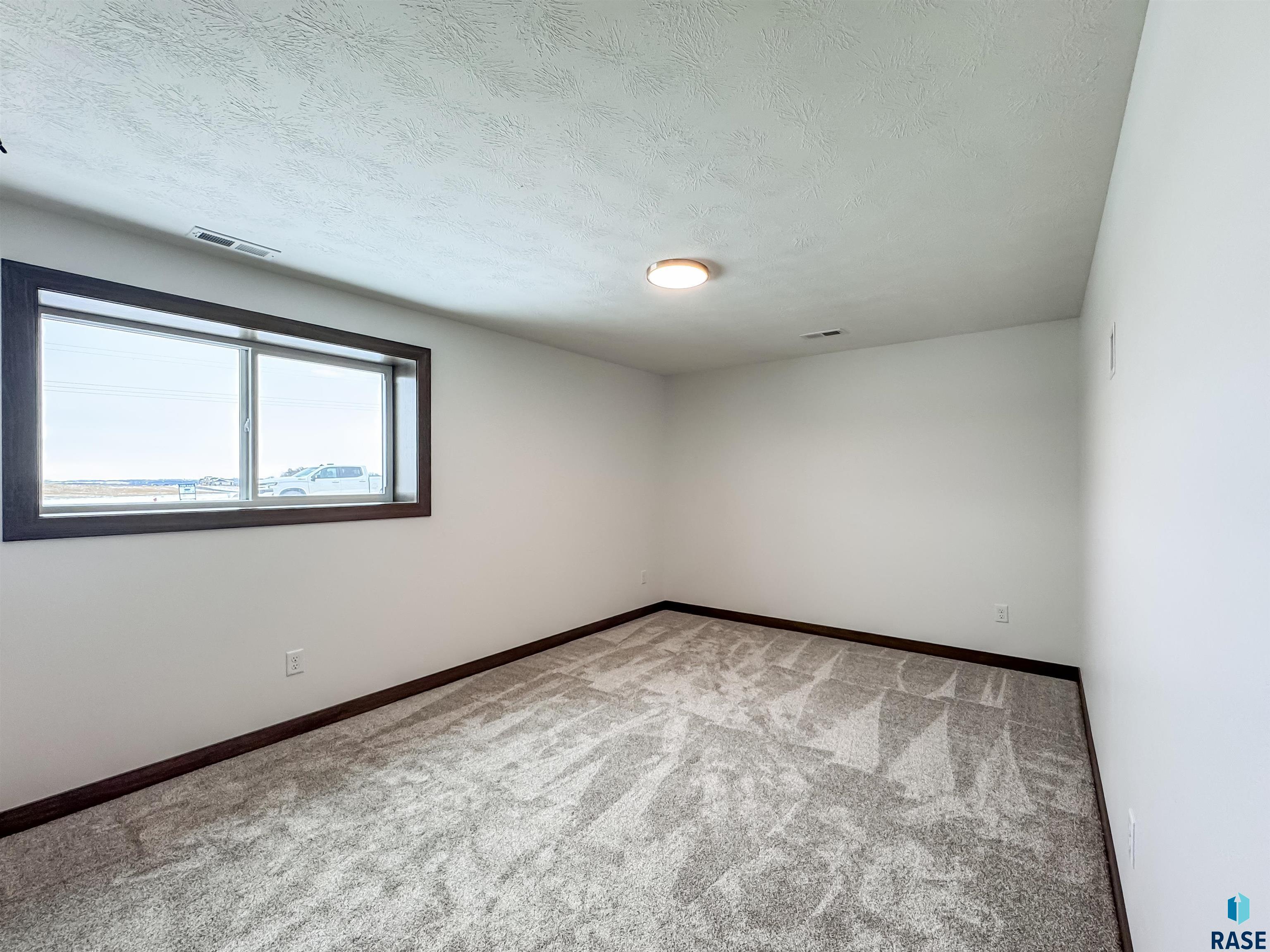 8320 E Sheridan Cir Circle