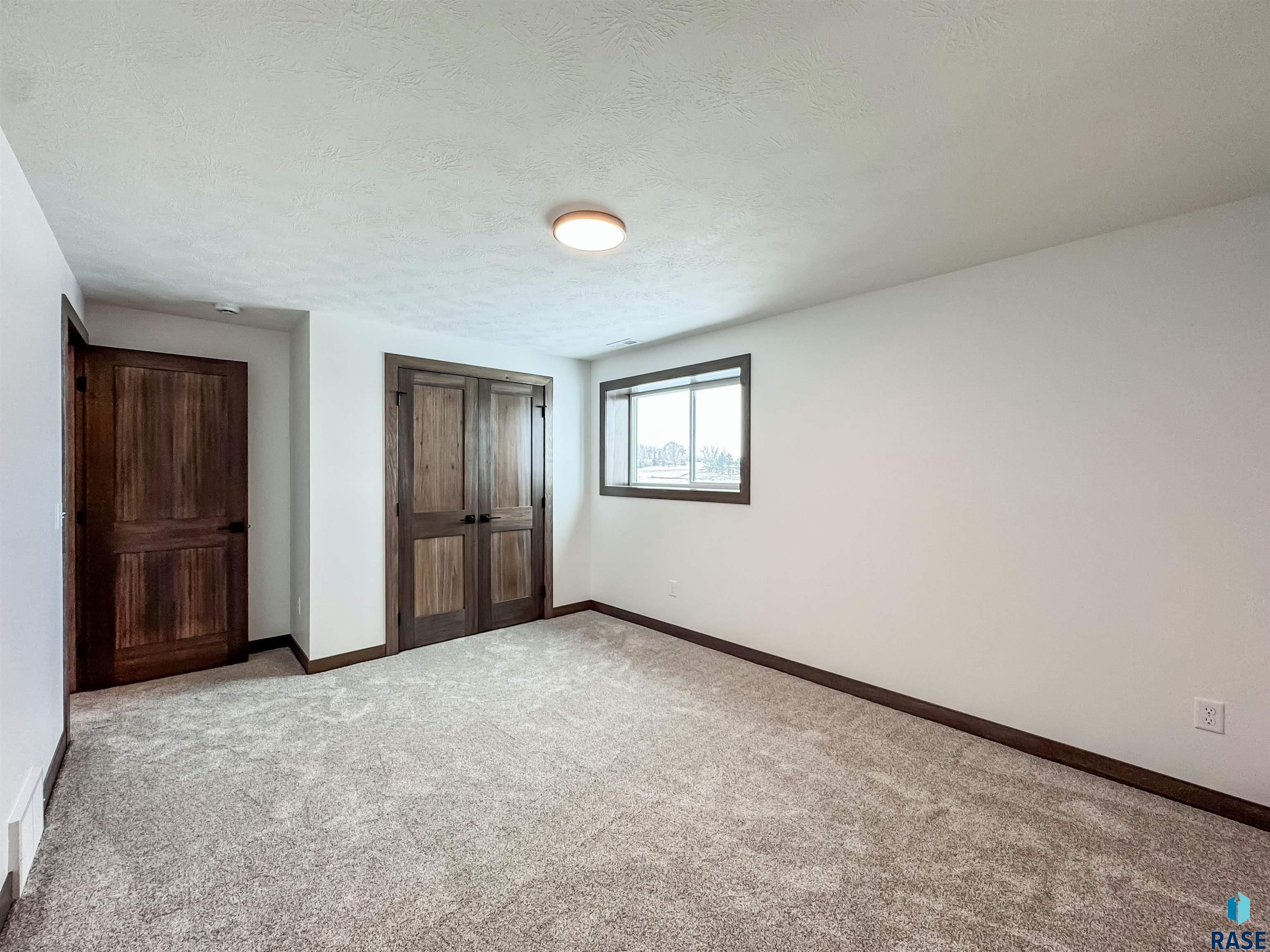 8320 E Sheridan Cir Circle