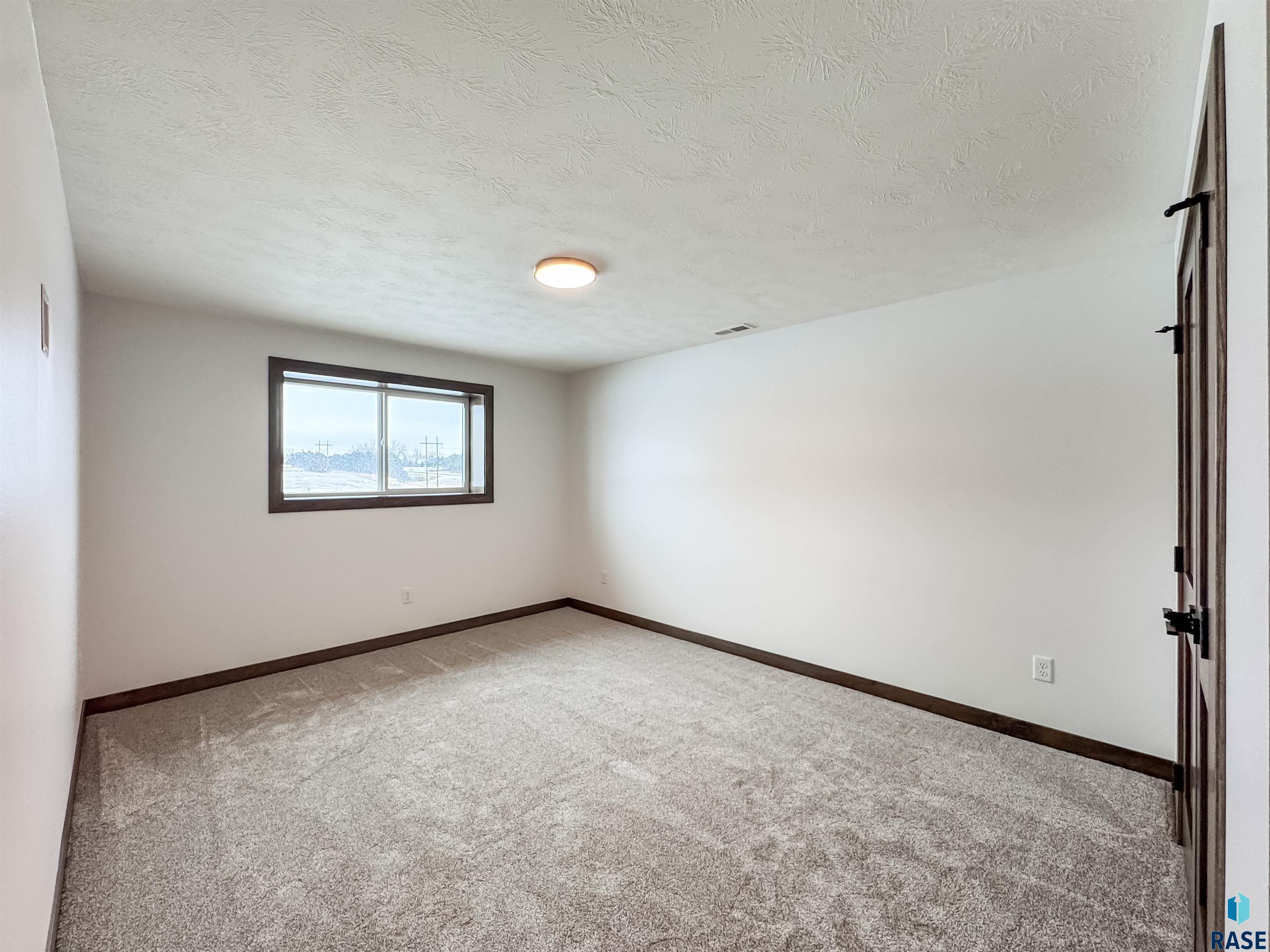 8320 E Sheridan Cir Circle