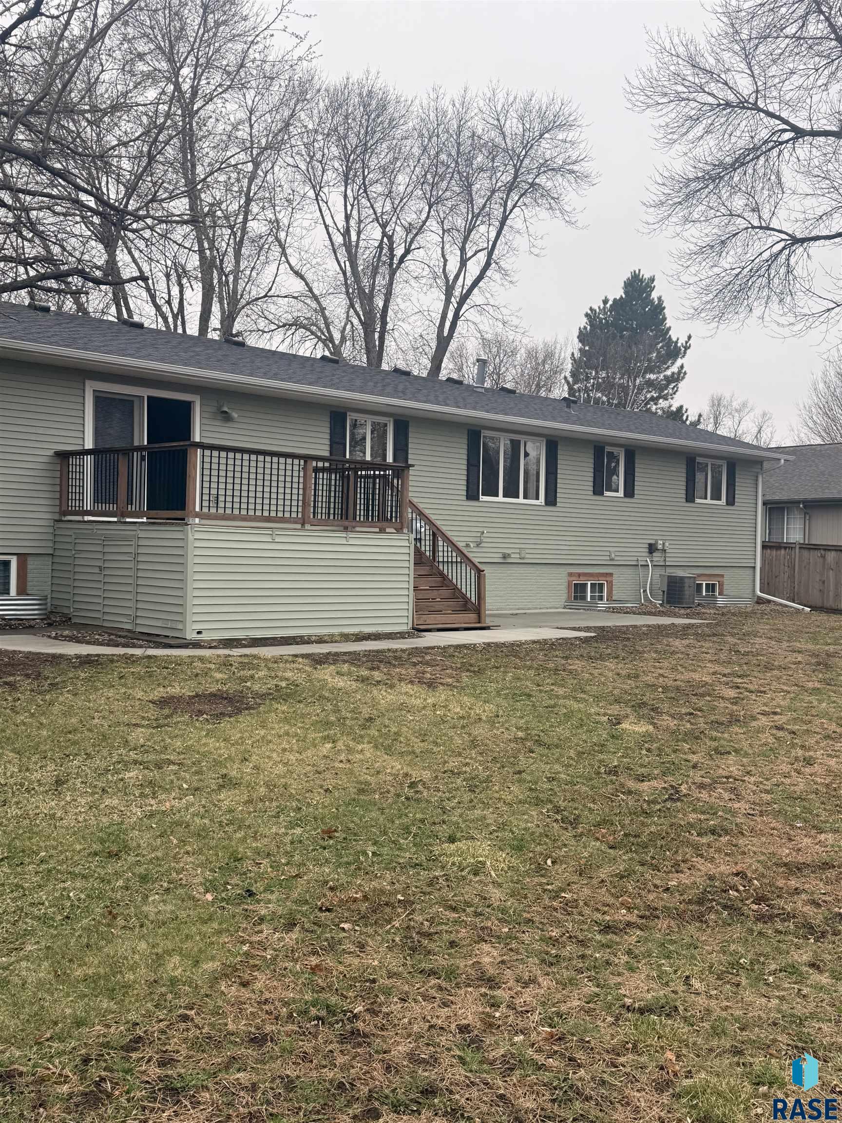 5808 32 St, Sioux Falls