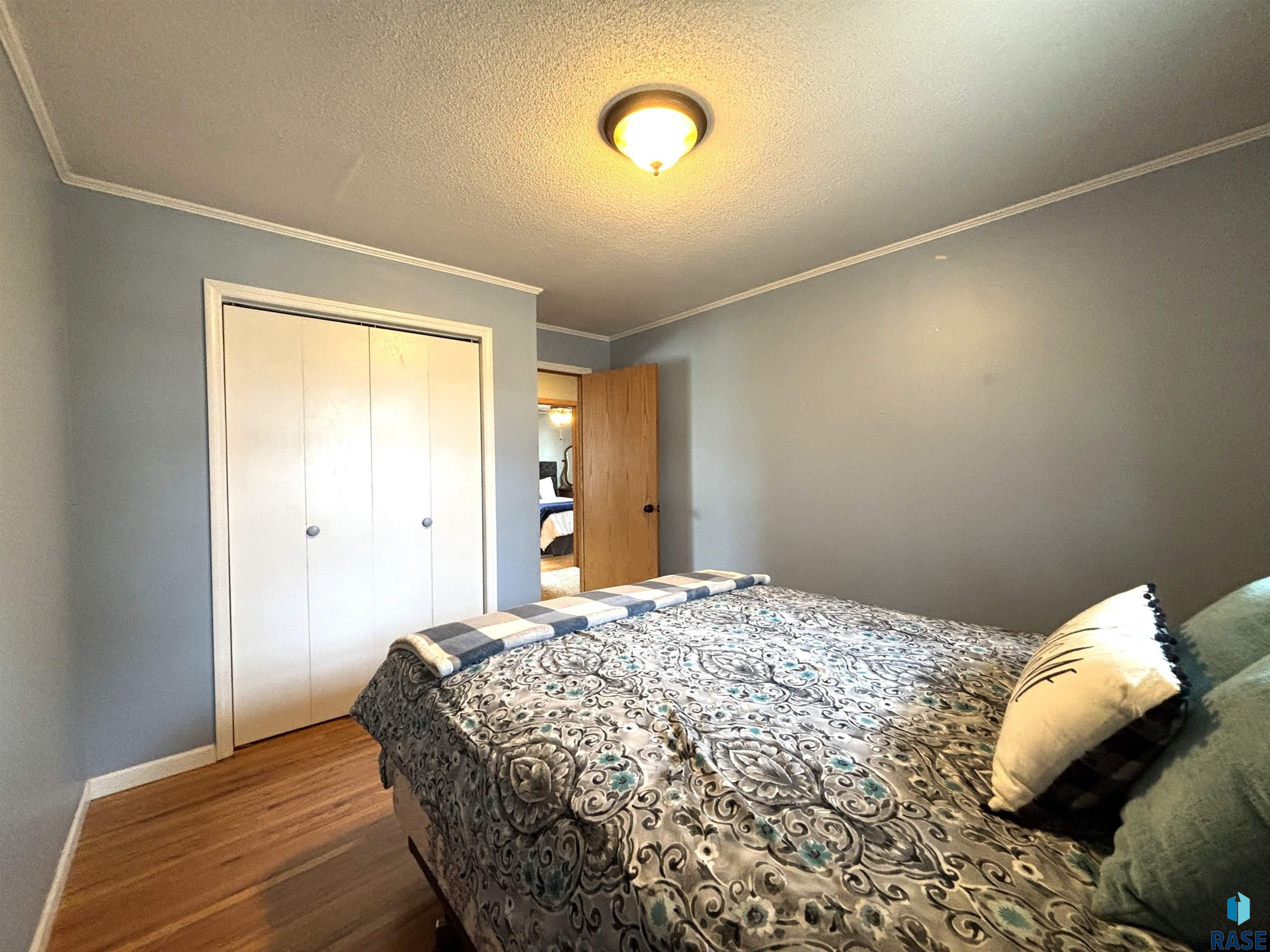 335 E 9th St Street
