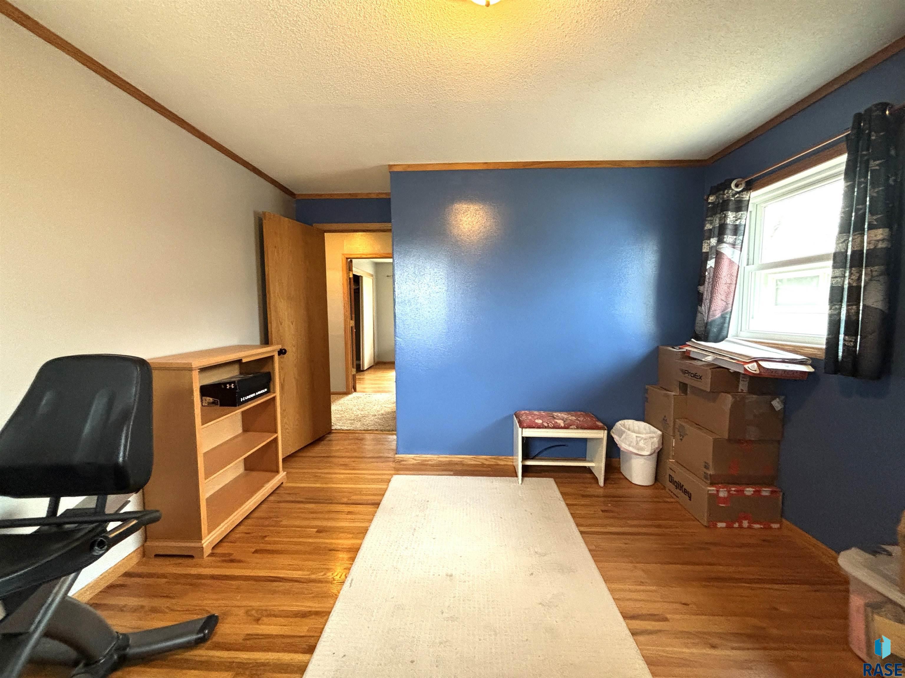 335 E 9th St Street