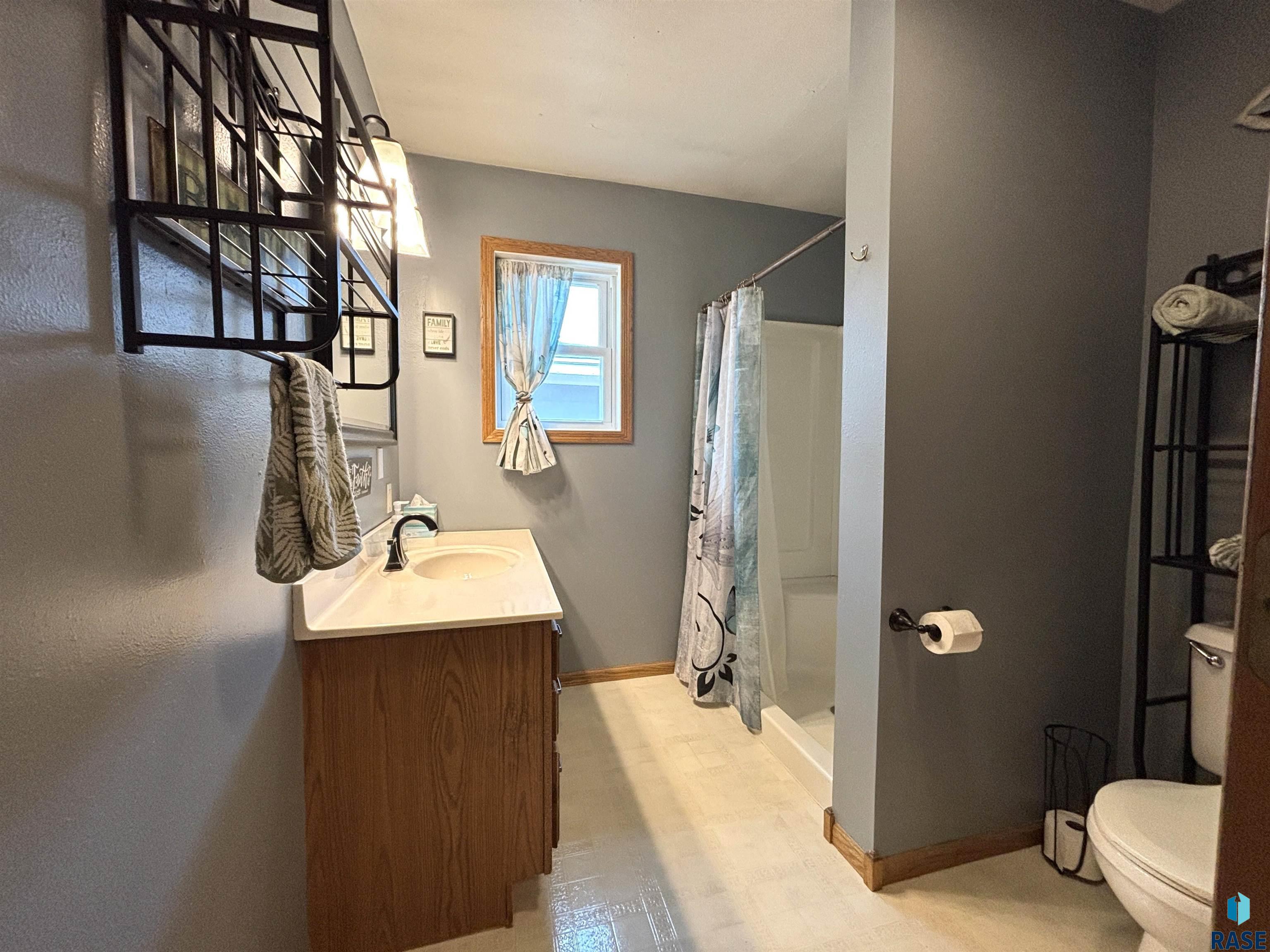 335 E 9th St Street