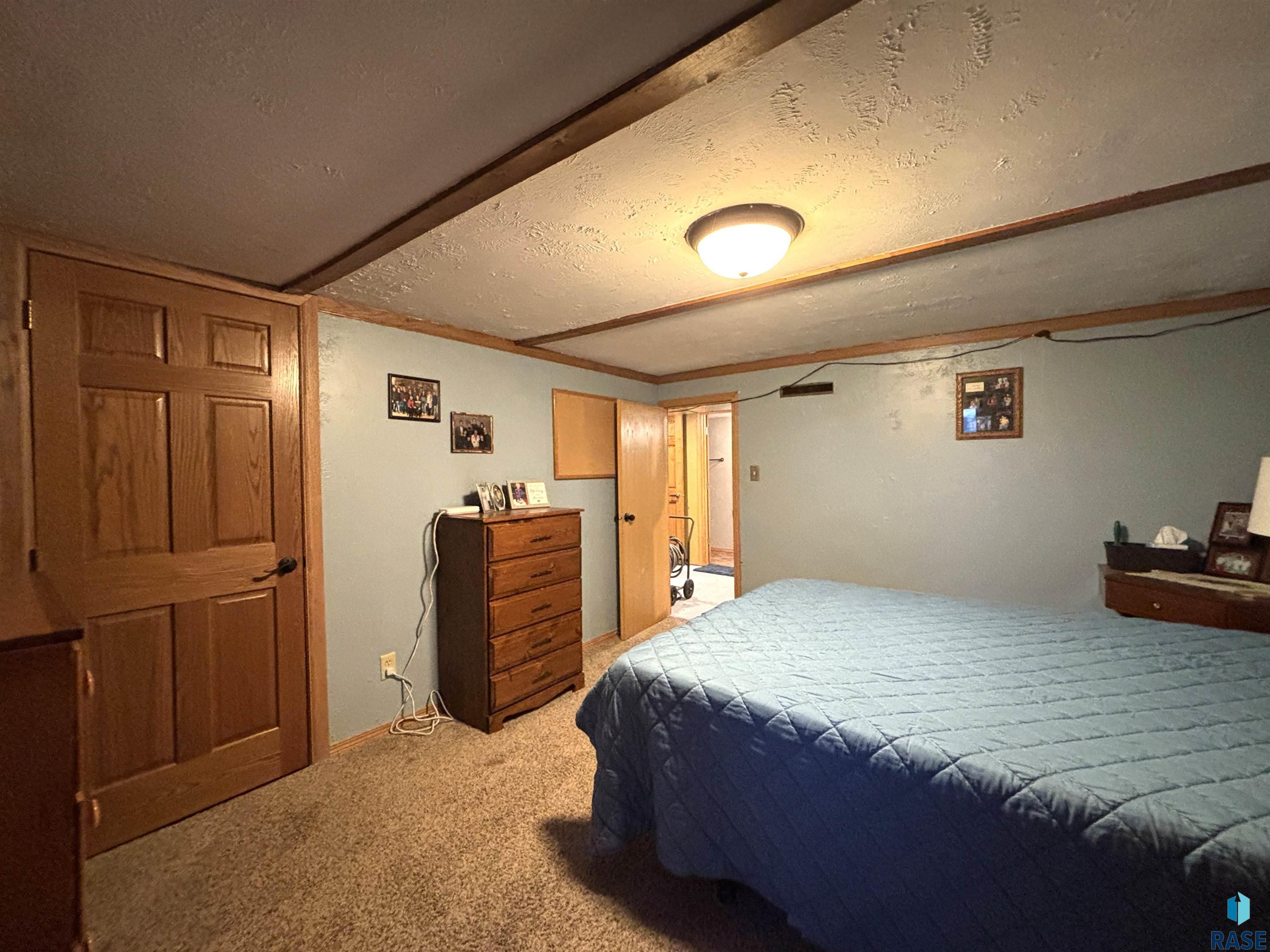 335 E 9th St Street