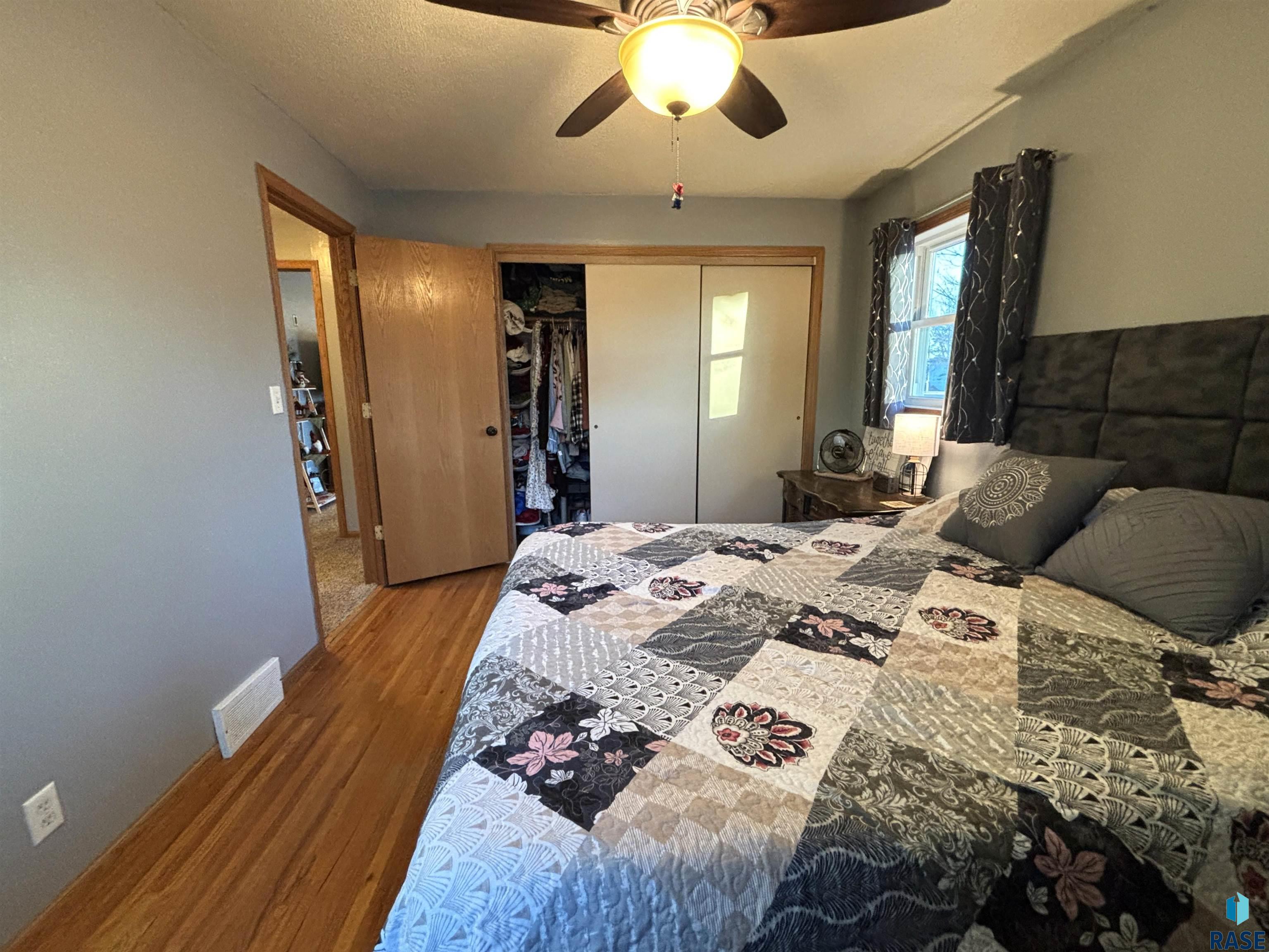 335 E 9th St Street