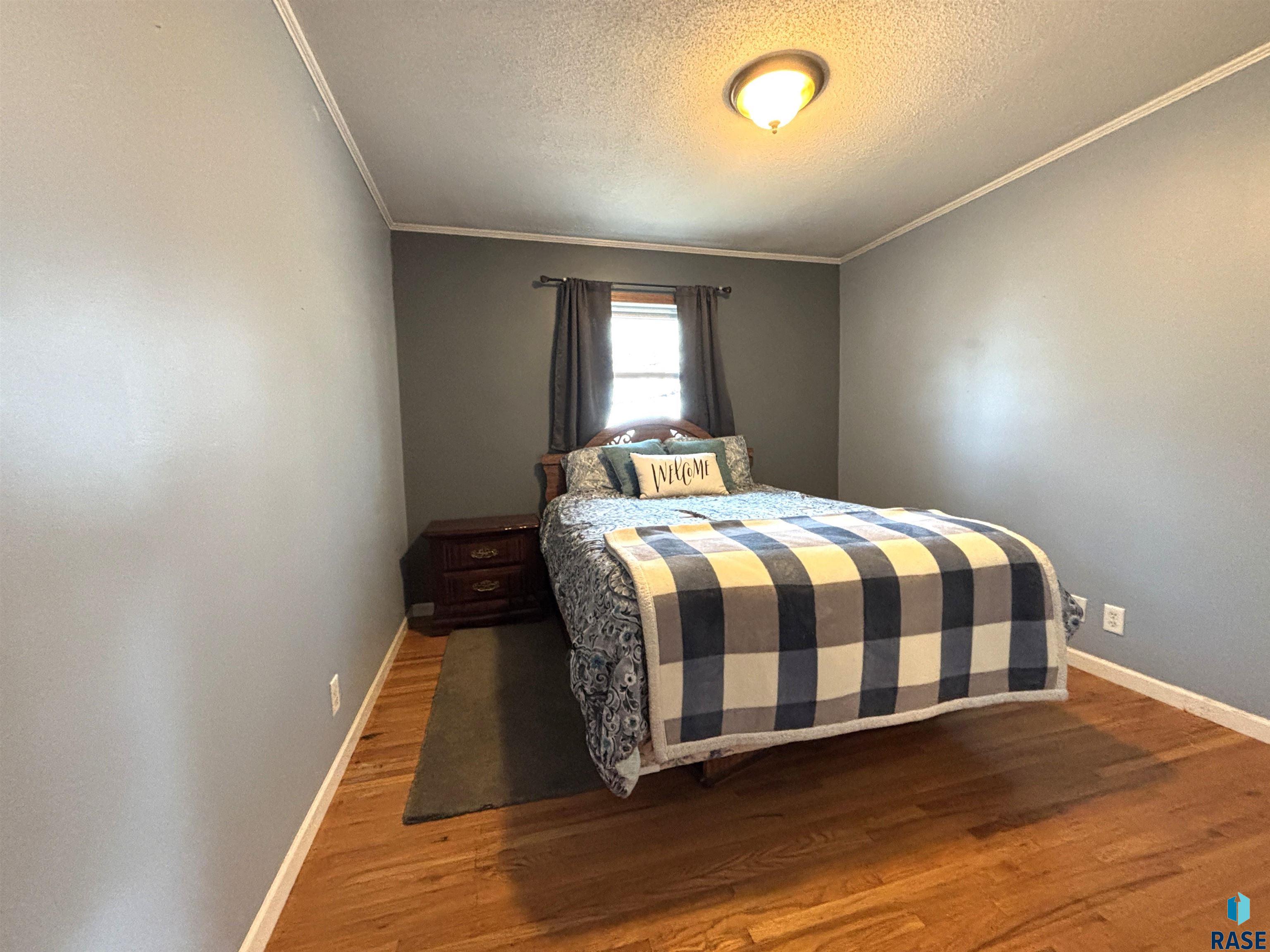 335 E 9th St Street
