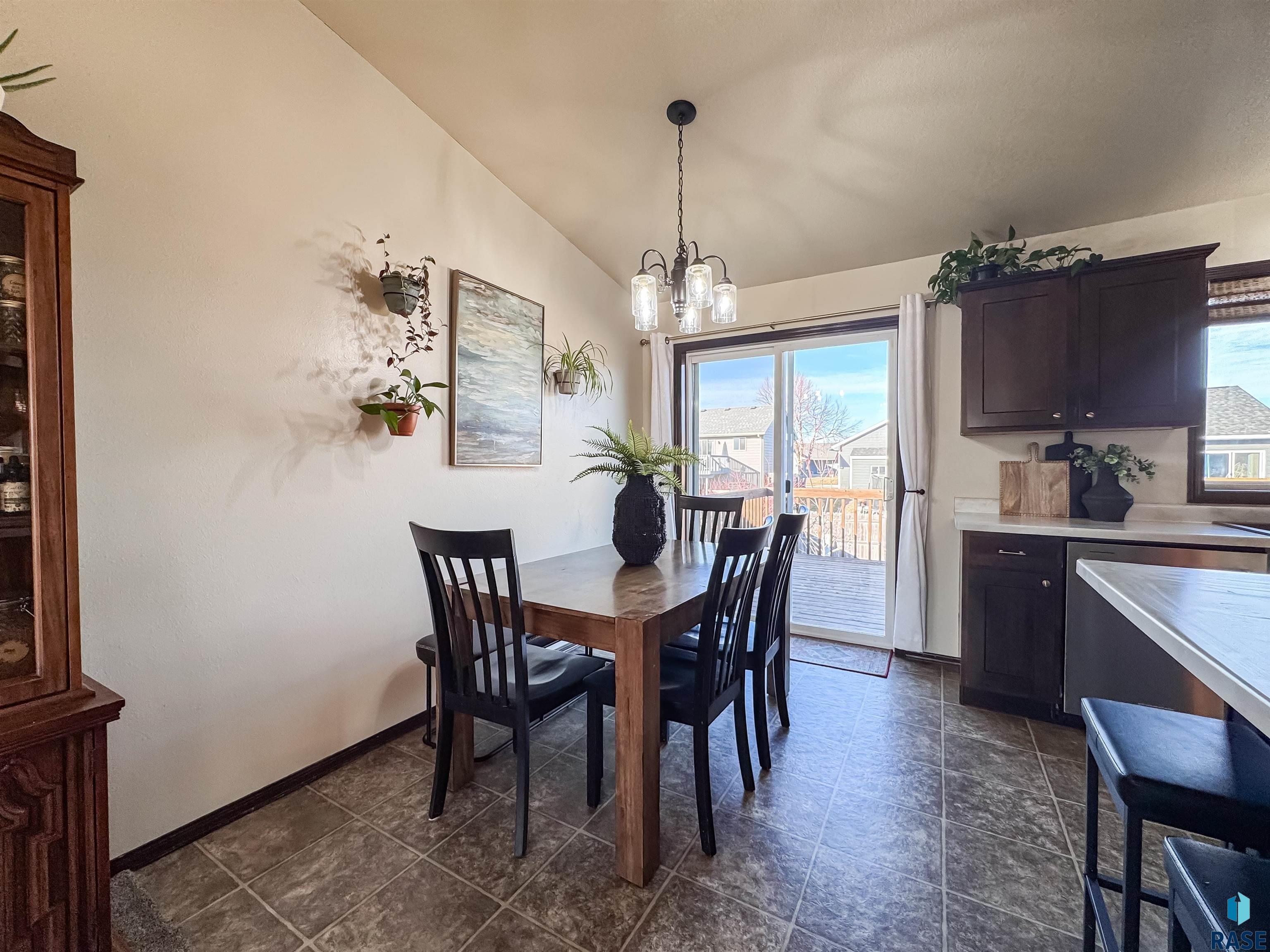 4008 W 92nd St Street