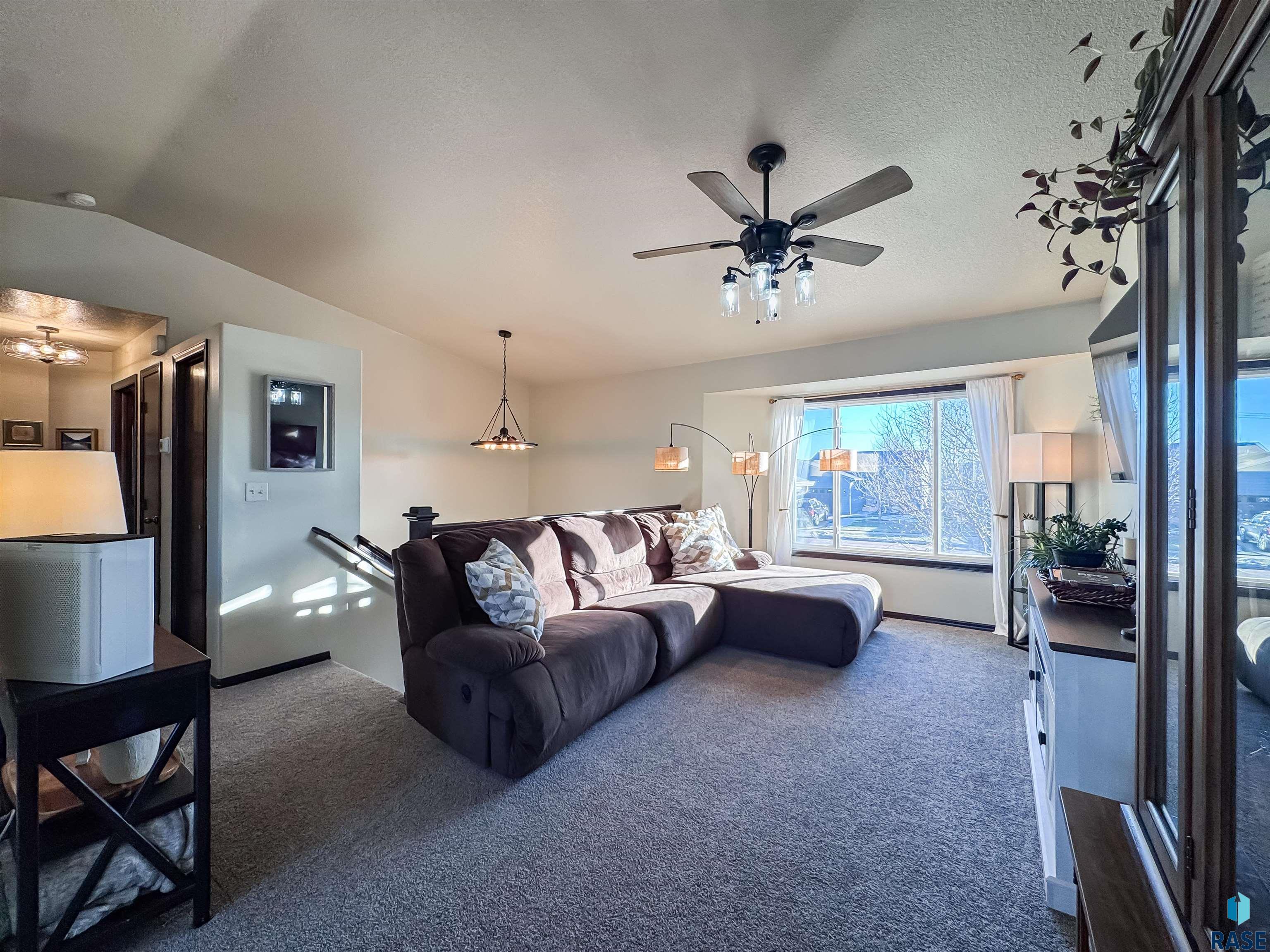 4008 W 92nd St Street