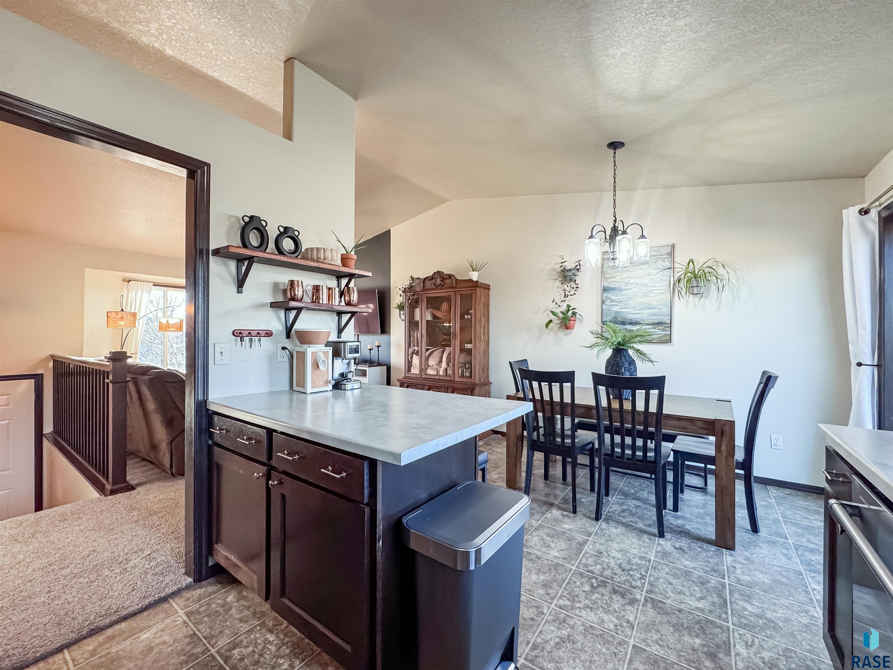 4008 W 92nd St Street