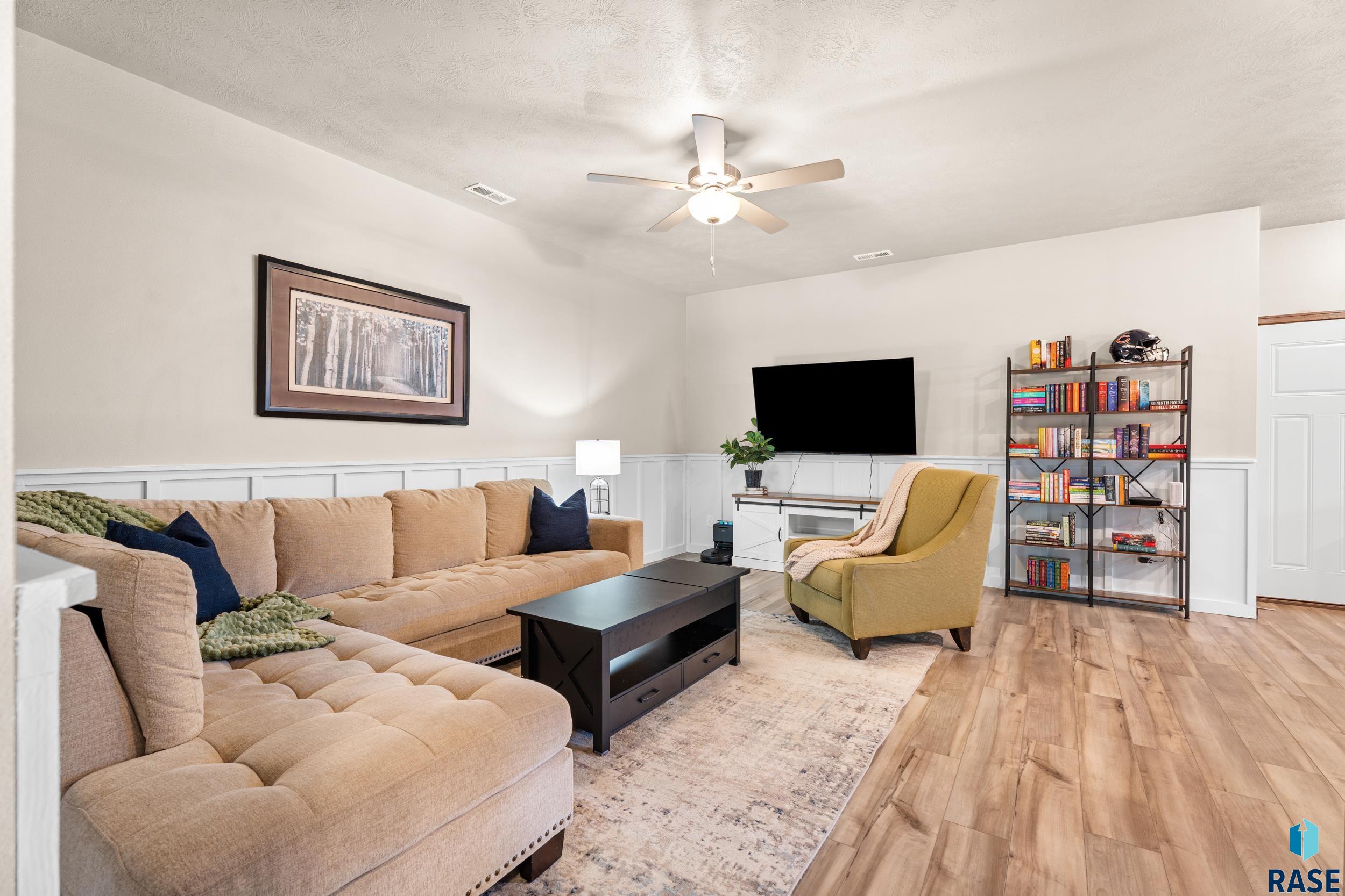 107 Countryside Ave, Lennox