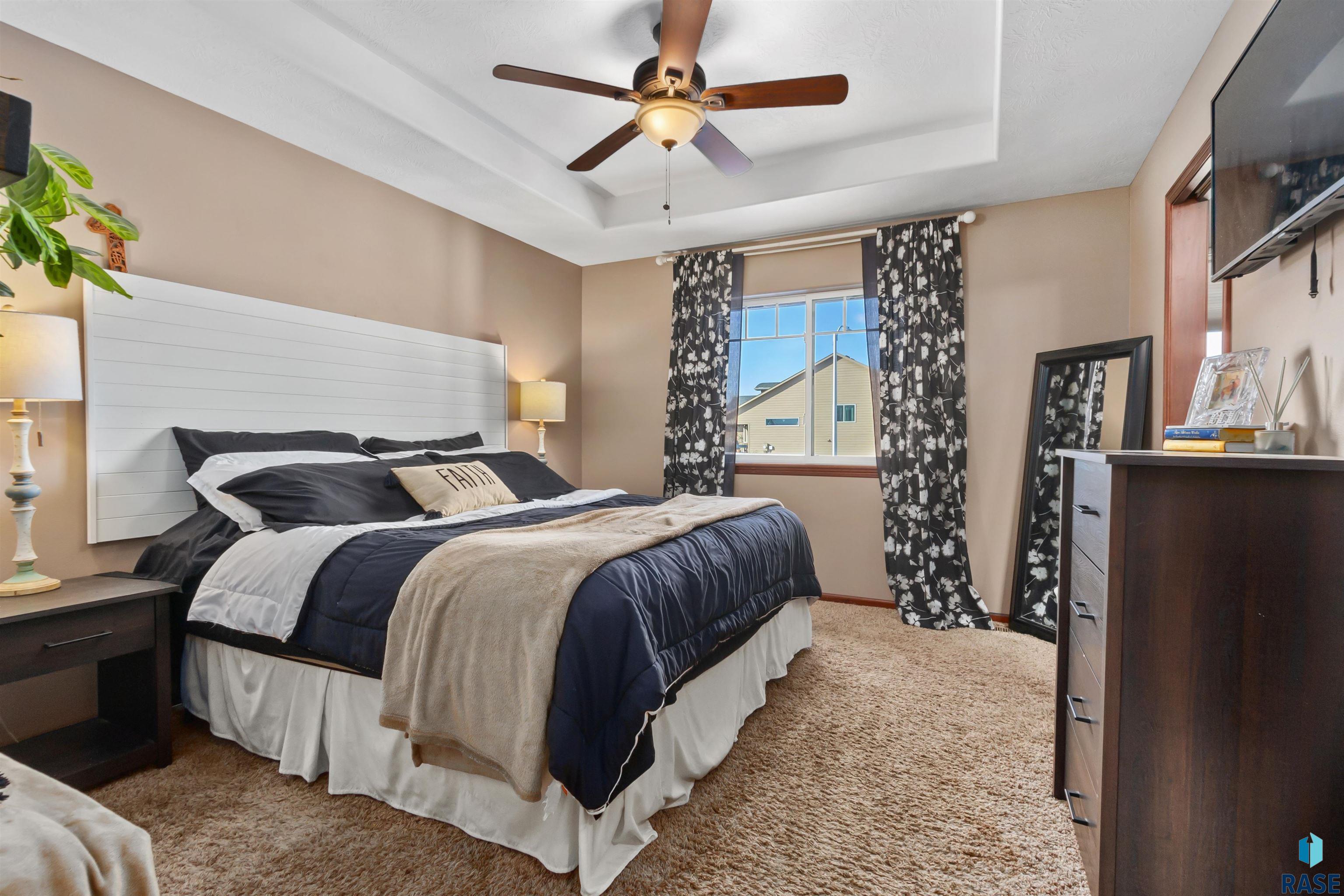 1100 S Maria Ave Avenue