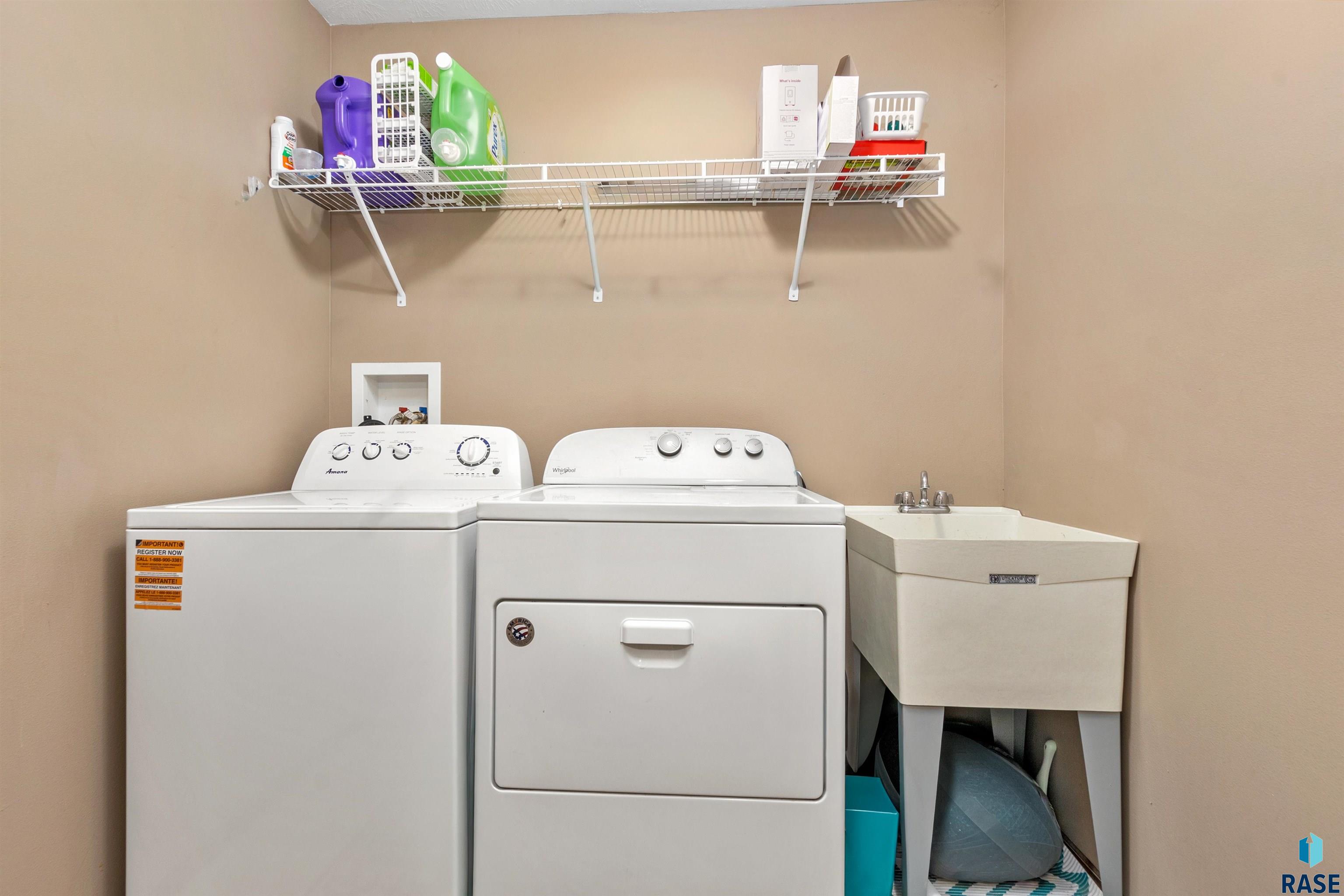 1100 S Maria Ave Avenue