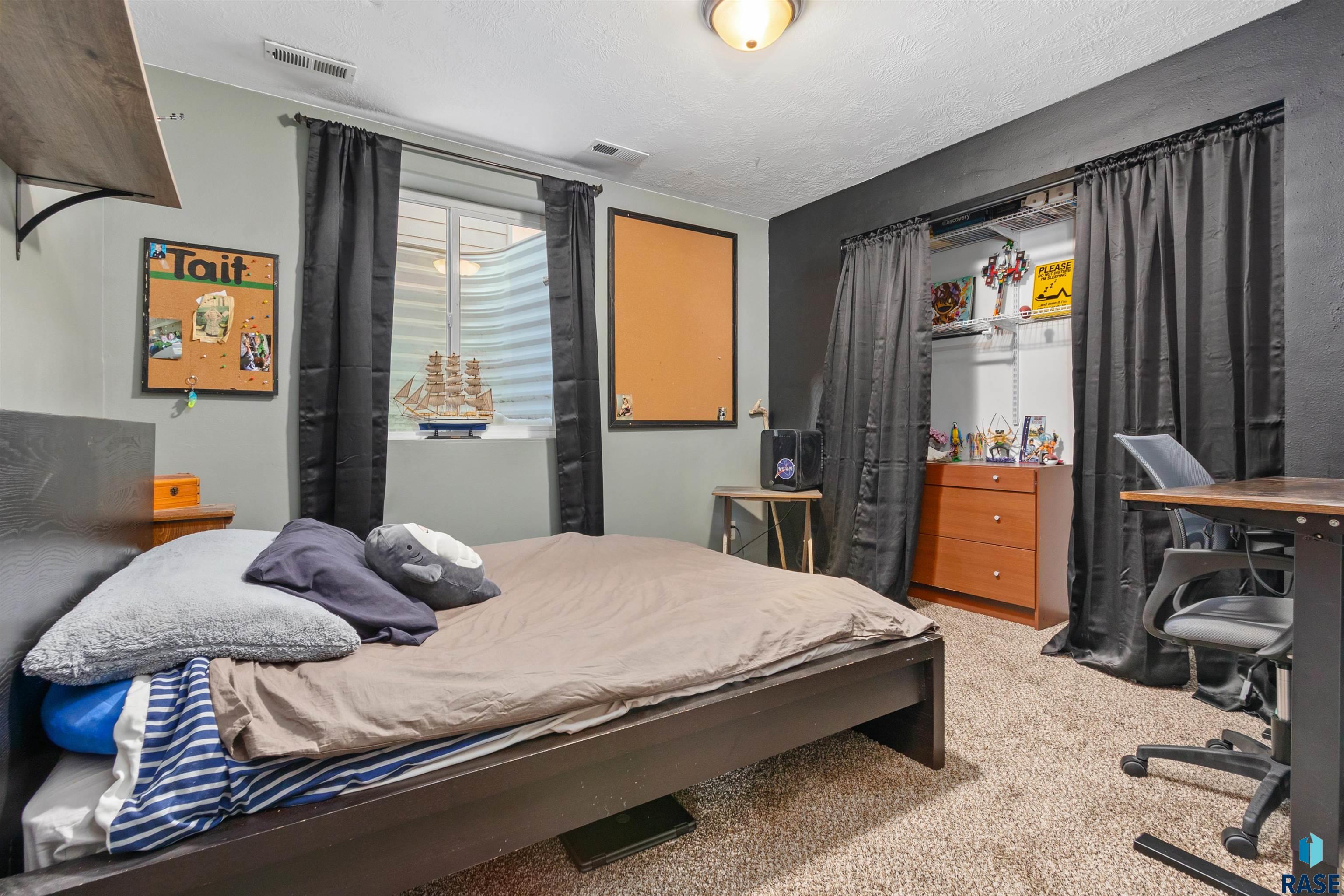 1100 S Maria Ave Avenue