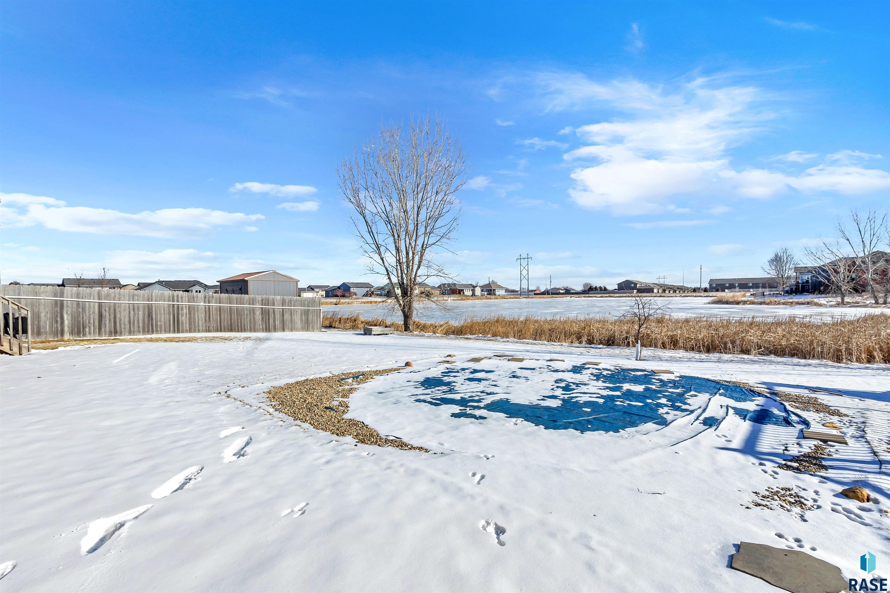 1100 S Maria Ave Avenue