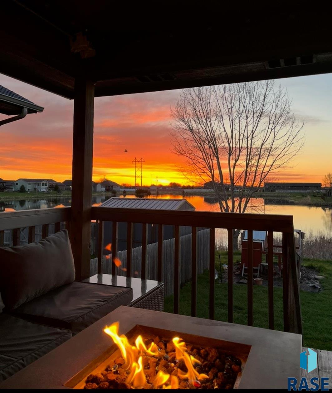 1100 S Maria Ave Avenue