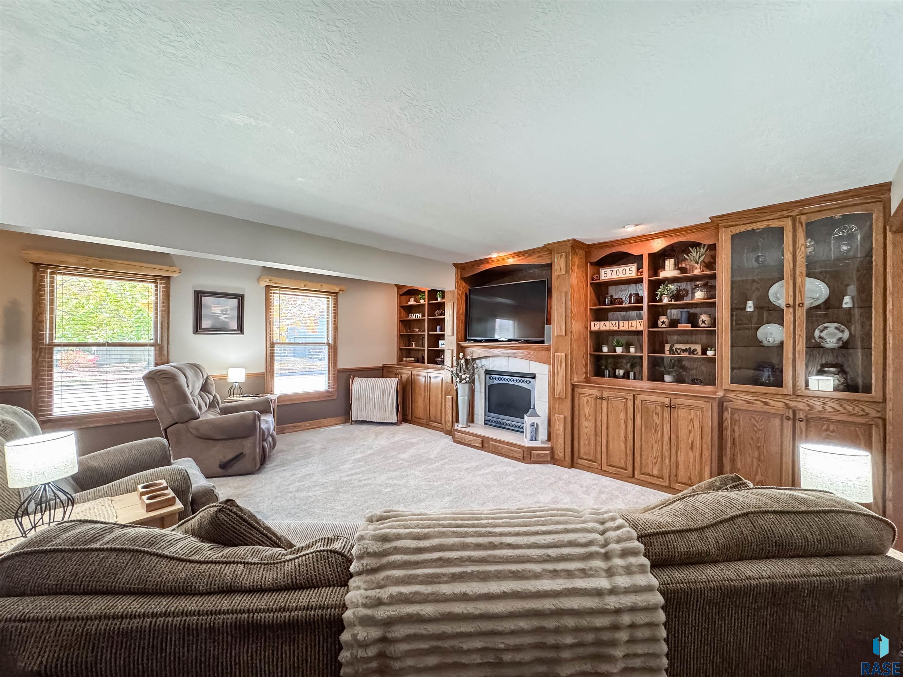 900 S Parkview Blvd Boulevard